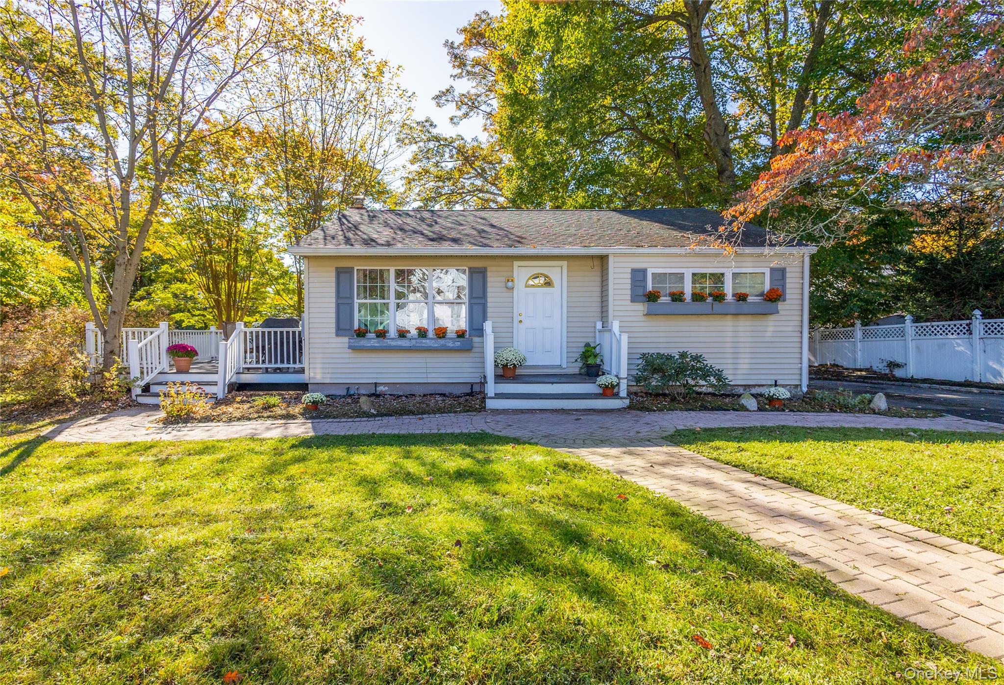 50 Prince Road, Rocky Point, NY 11778