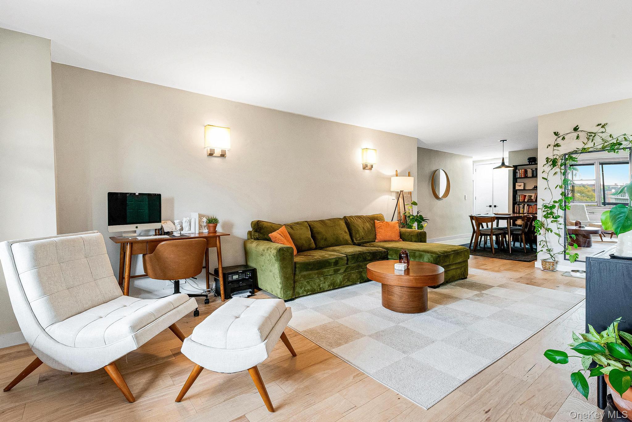 70-25 Yellowstone Boulevard # 6T, Forest Hills, NY 11375