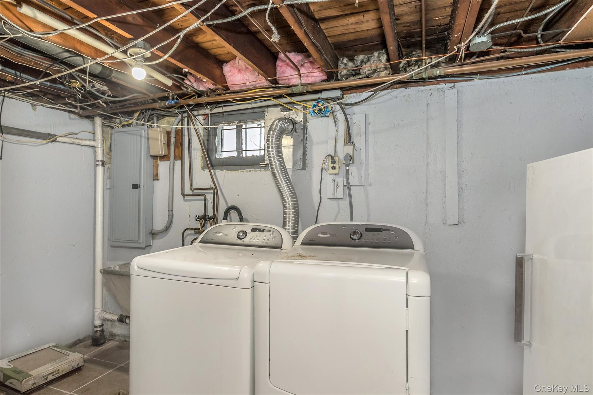 15 Ingram Drive, Hicksville, NY 11801