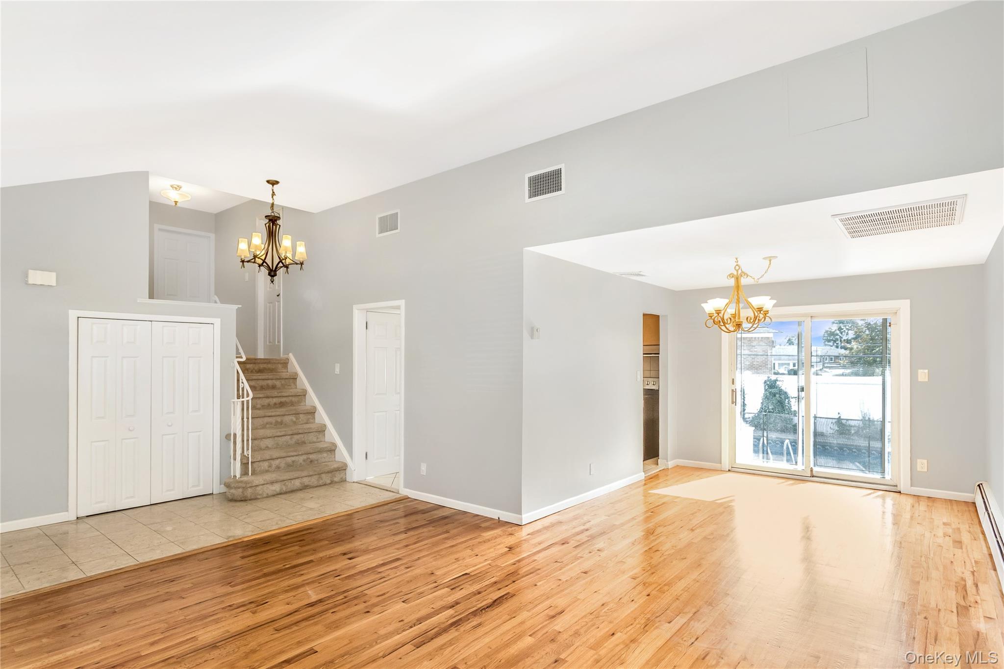 15 Ingram Drive, Hicksville, NY 11801