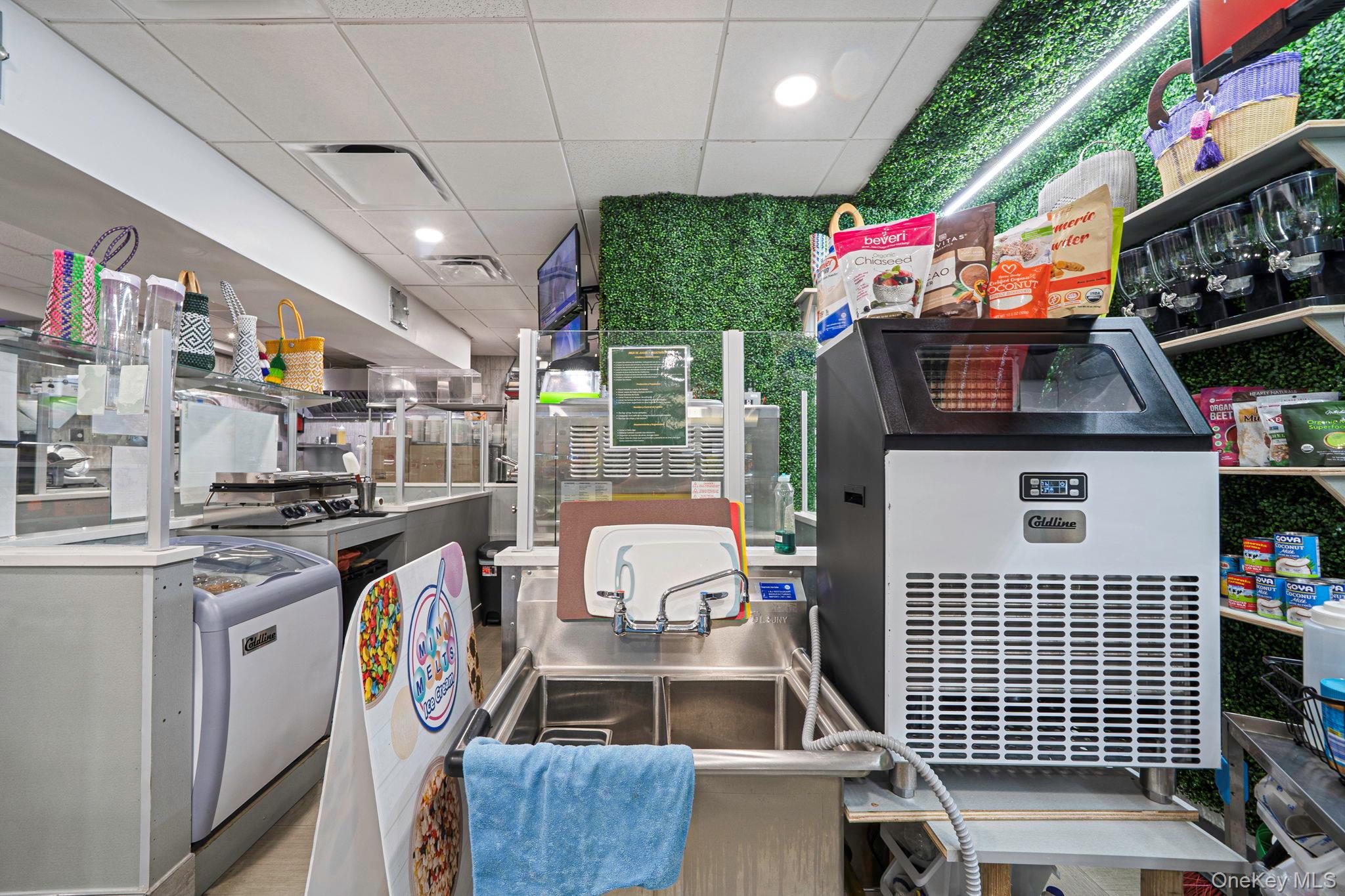 6469 Broadway, Bronx, NY 10471