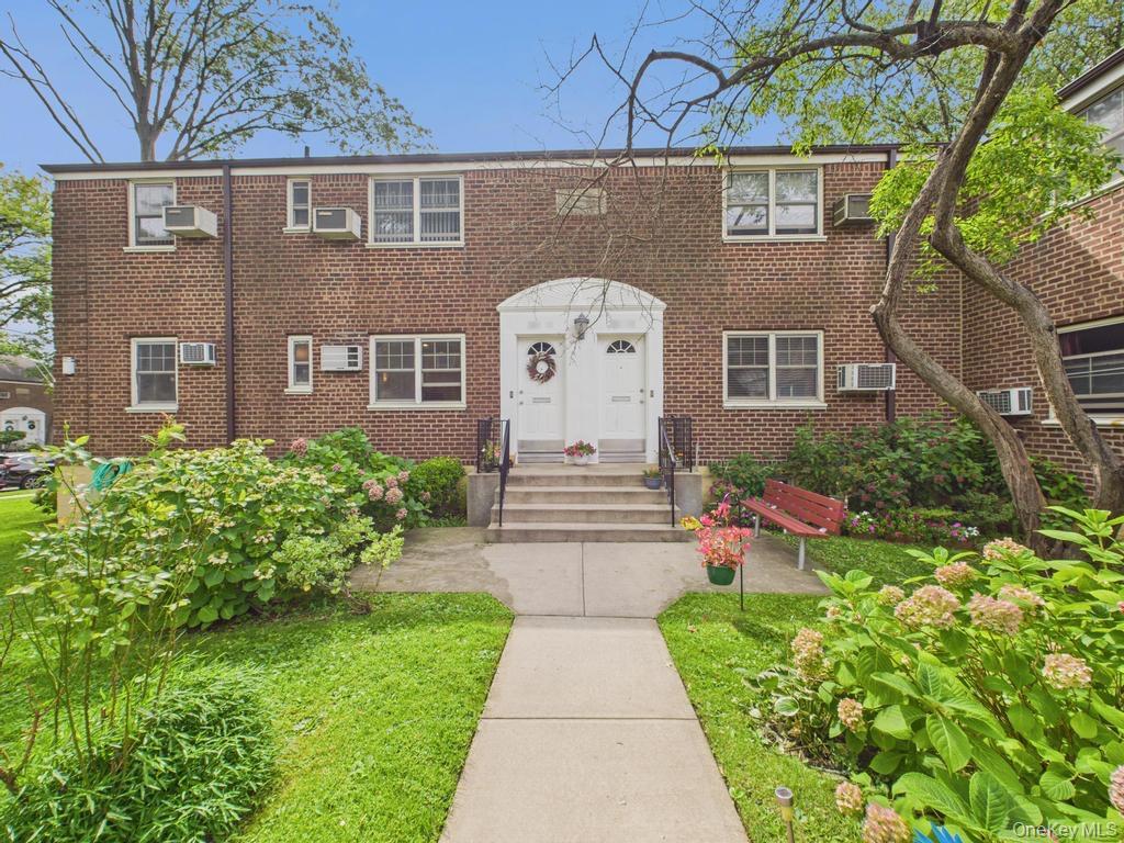 251-11 60th Ave # 1, Little Neck, NY 11362