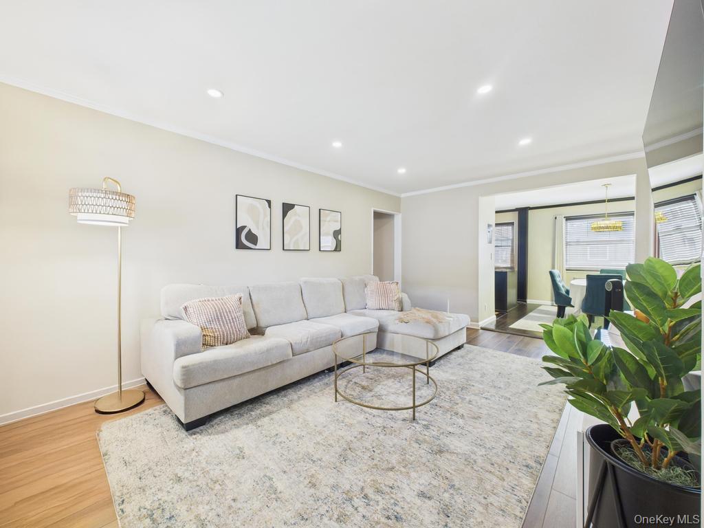 251-11 60th Ave # 1, Little Neck, NY 11362