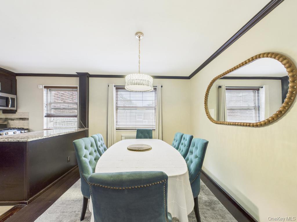 251-11 60th Ave # 1, Little Neck, NY 11362