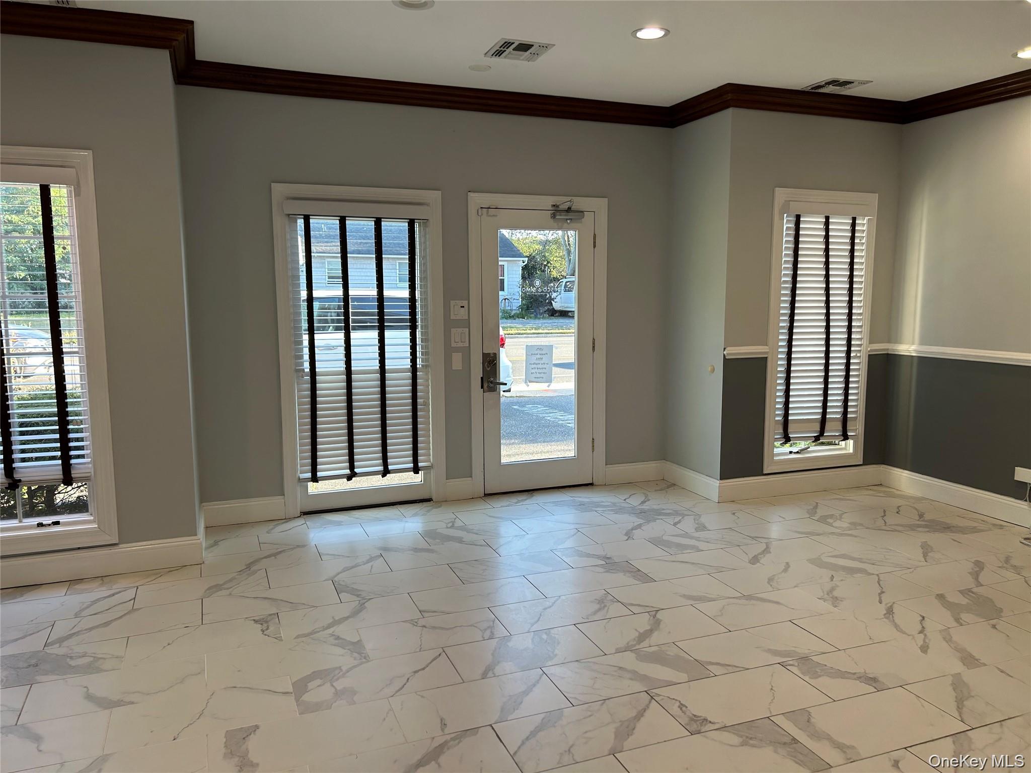 361 Union Boulevard, West Islip, NY 11795