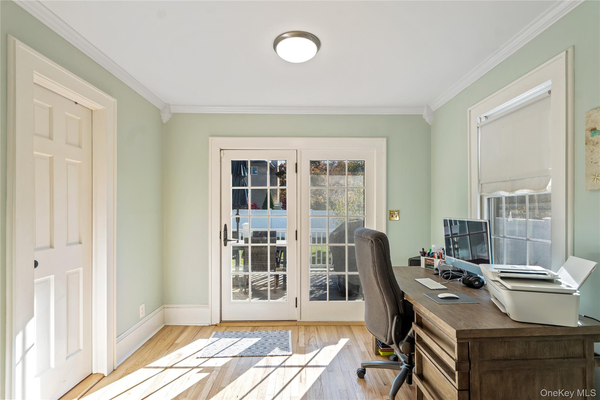 6 Dressler Road, Greenlawn, NY 11740