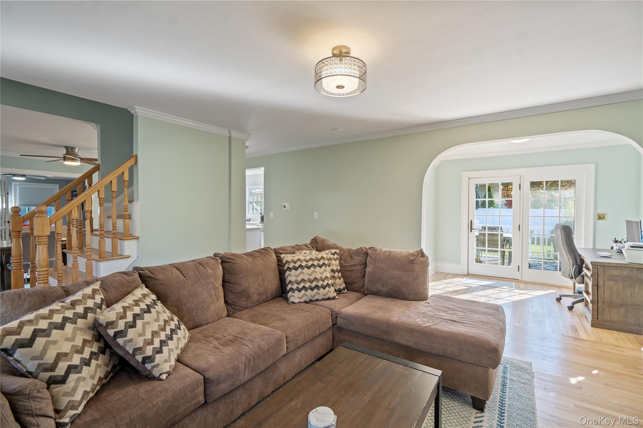 6 Dressler Road, Greenlawn, NY 11740