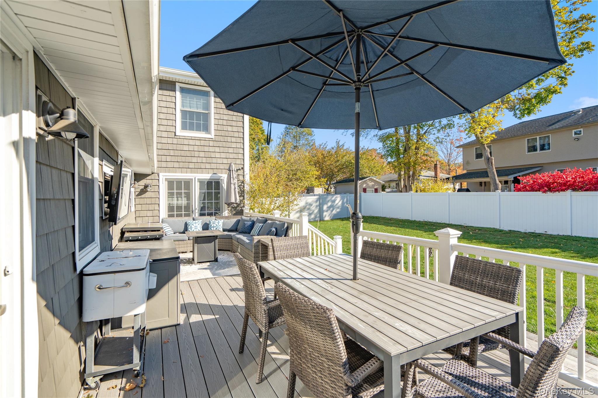 6 Dressler Road, Greenlawn, NY 11740