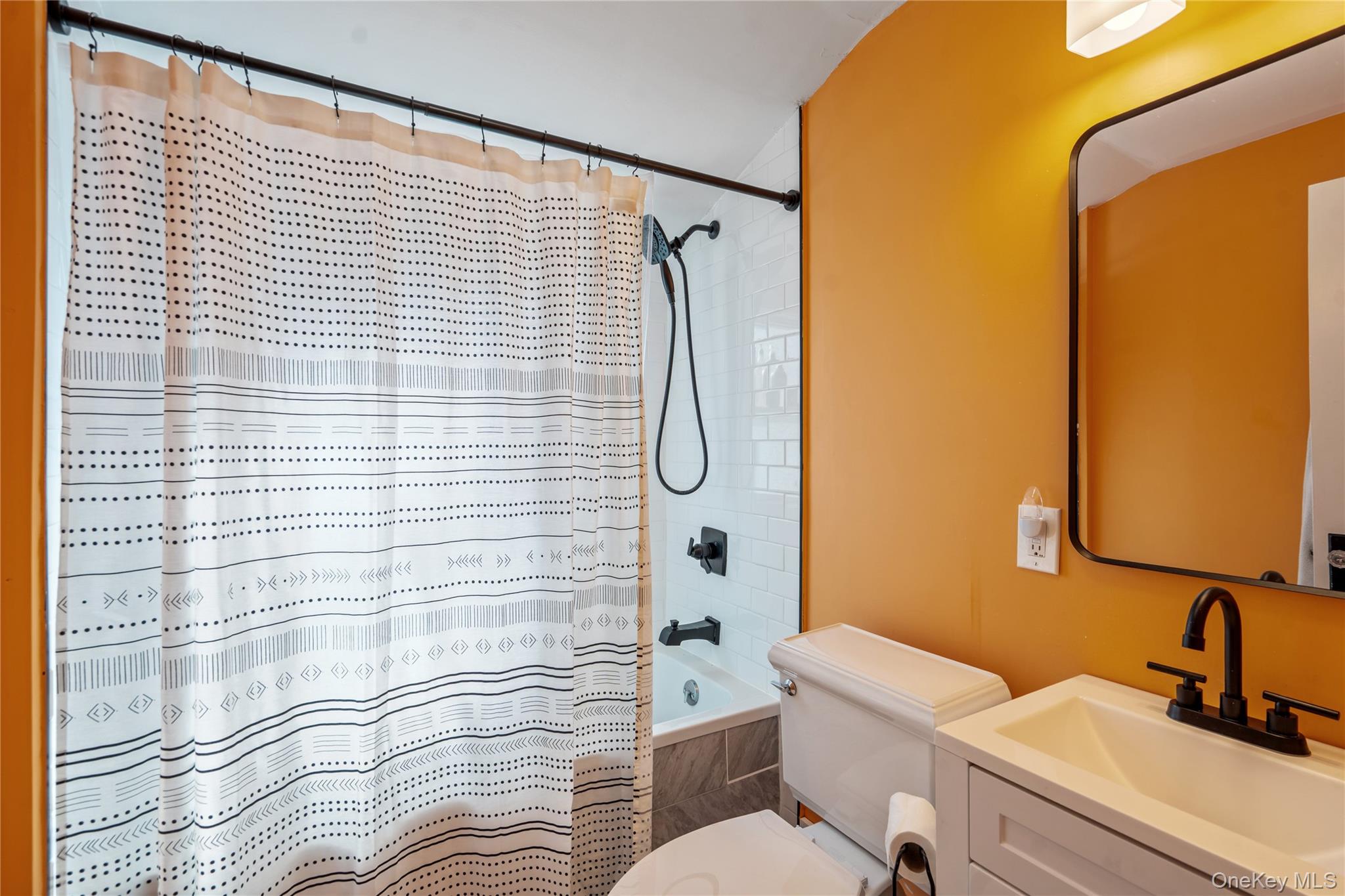 6 Dressler Road, Greenlawn, NY 11740