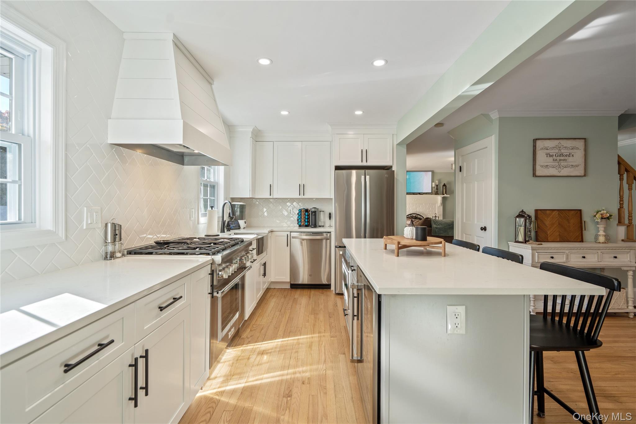 6 Dressler Road, Greenlawn, NY 11740