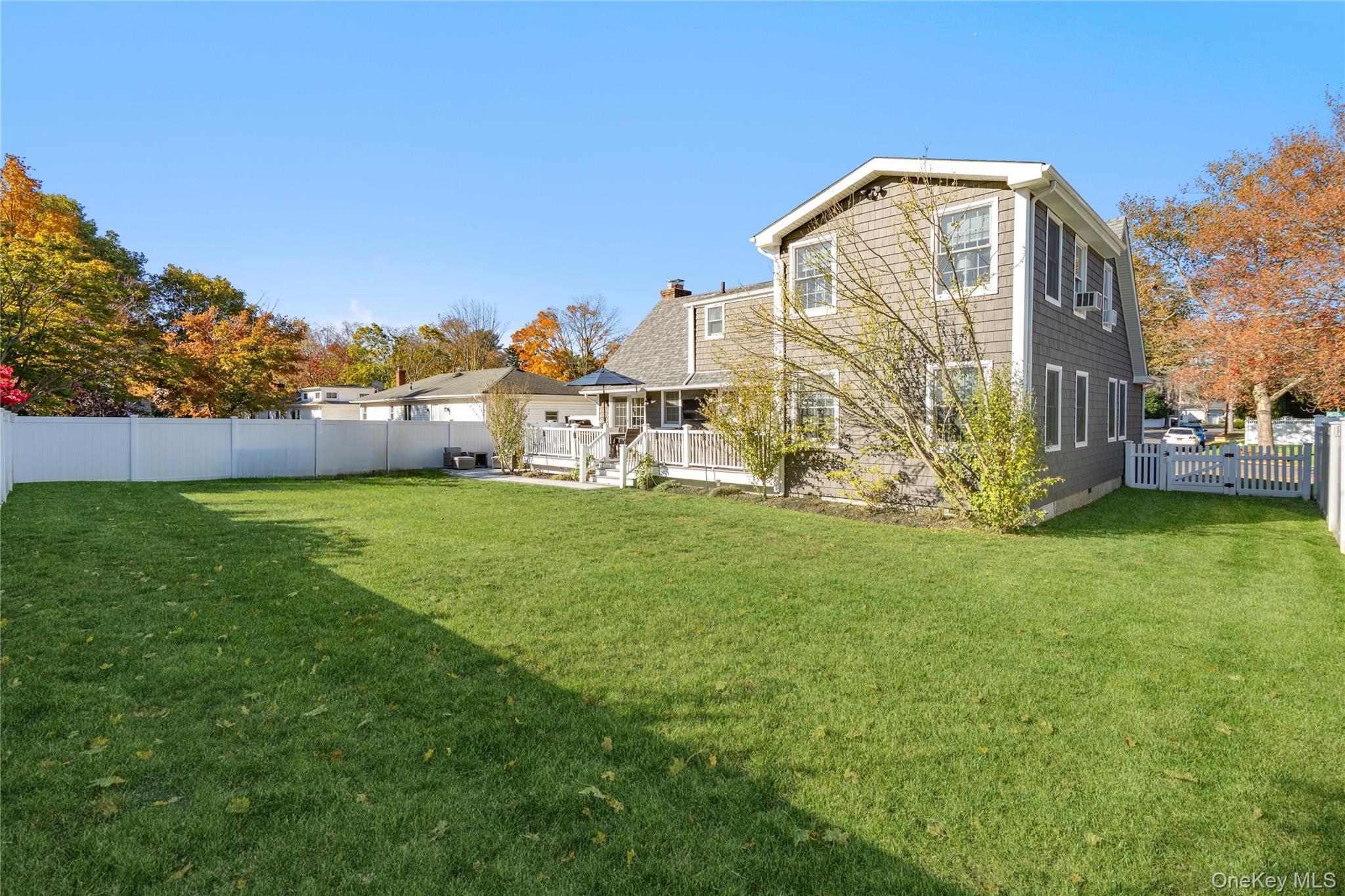 6 Dressler Road, Greenlawn, NY 11740