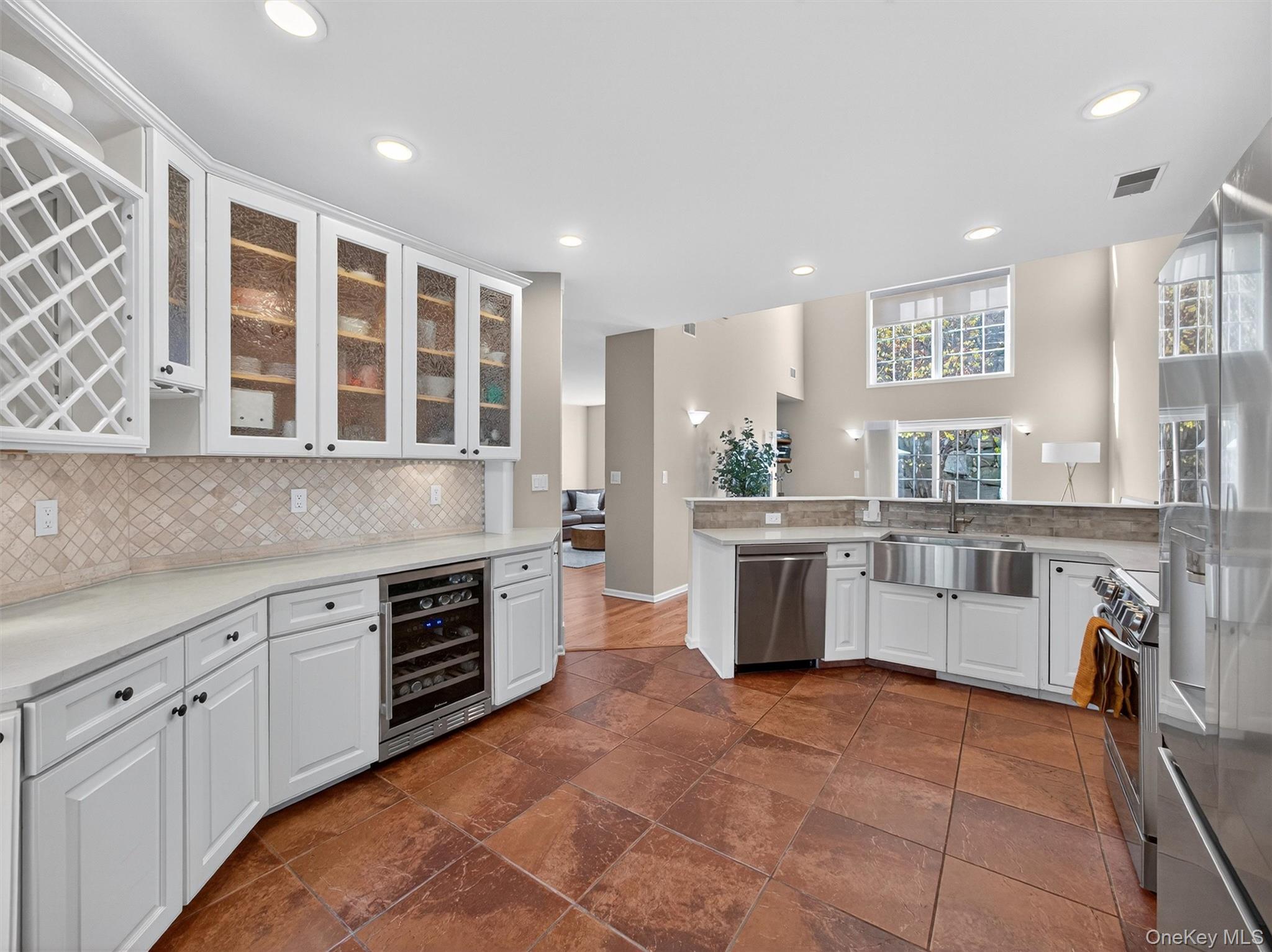 221 Woodlands Drive, Tuxedo Park, NY 10987