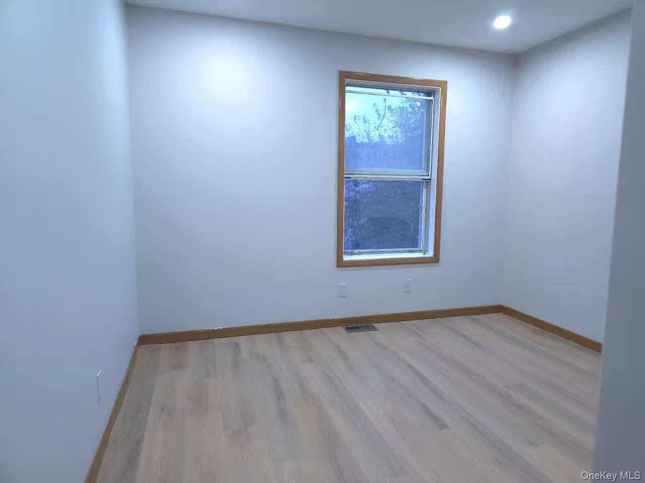 2096 Randall Avenue, Bronx, NY 10473