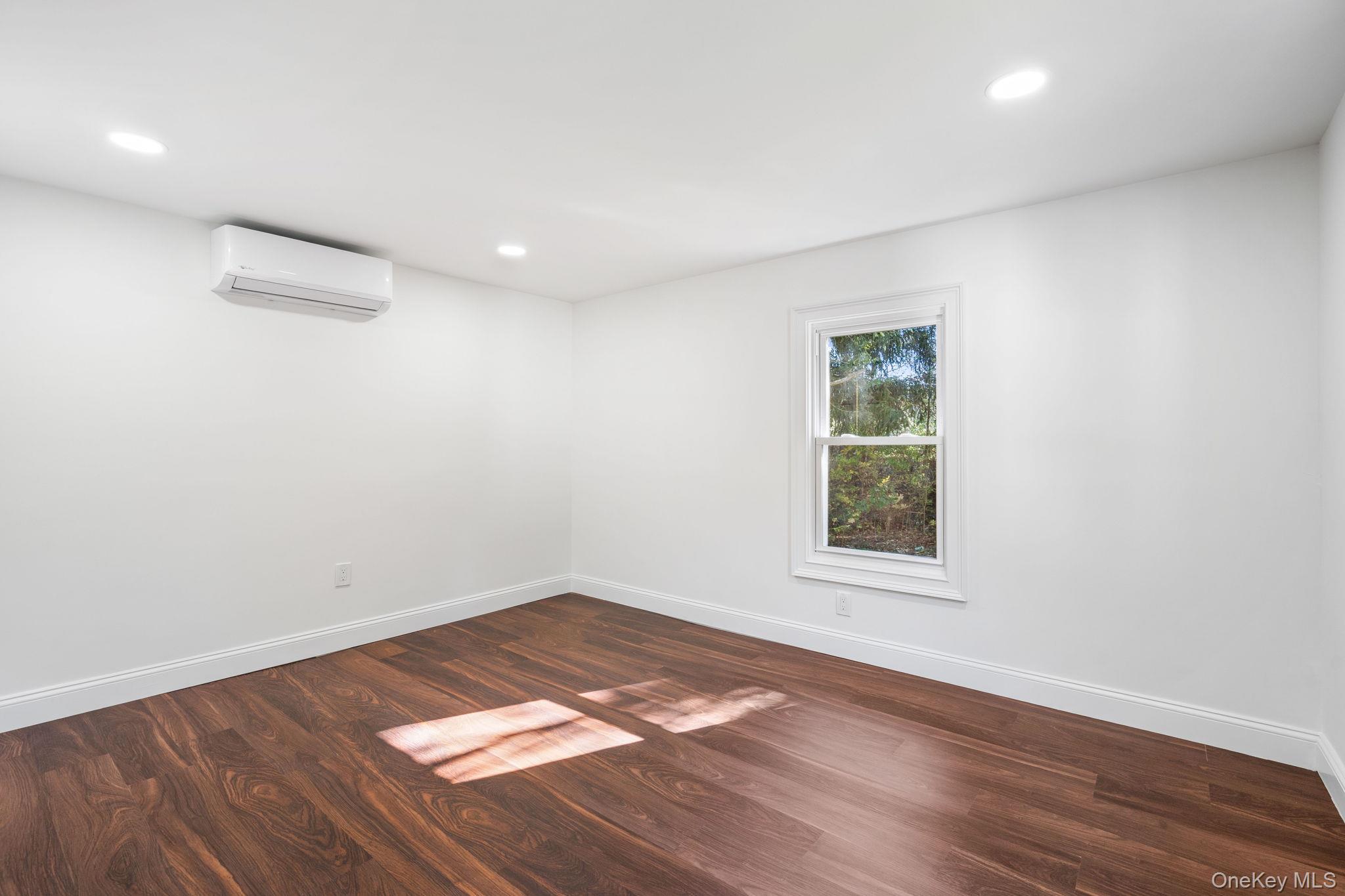 43 Oxford Circle, Loch Sheldrake, NY 12759