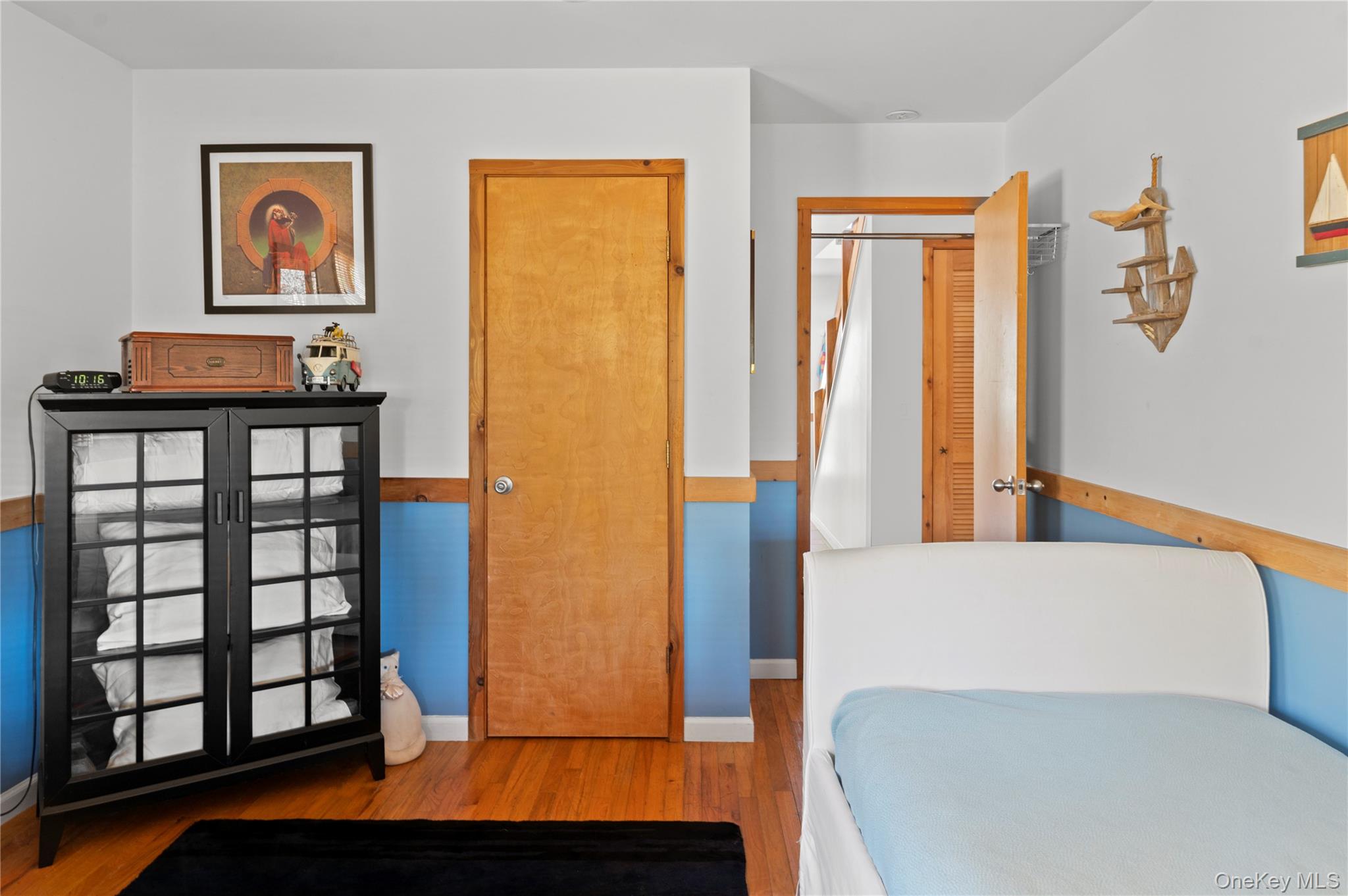 100 Clipper Roadway, Corneille Estates, NY 11770