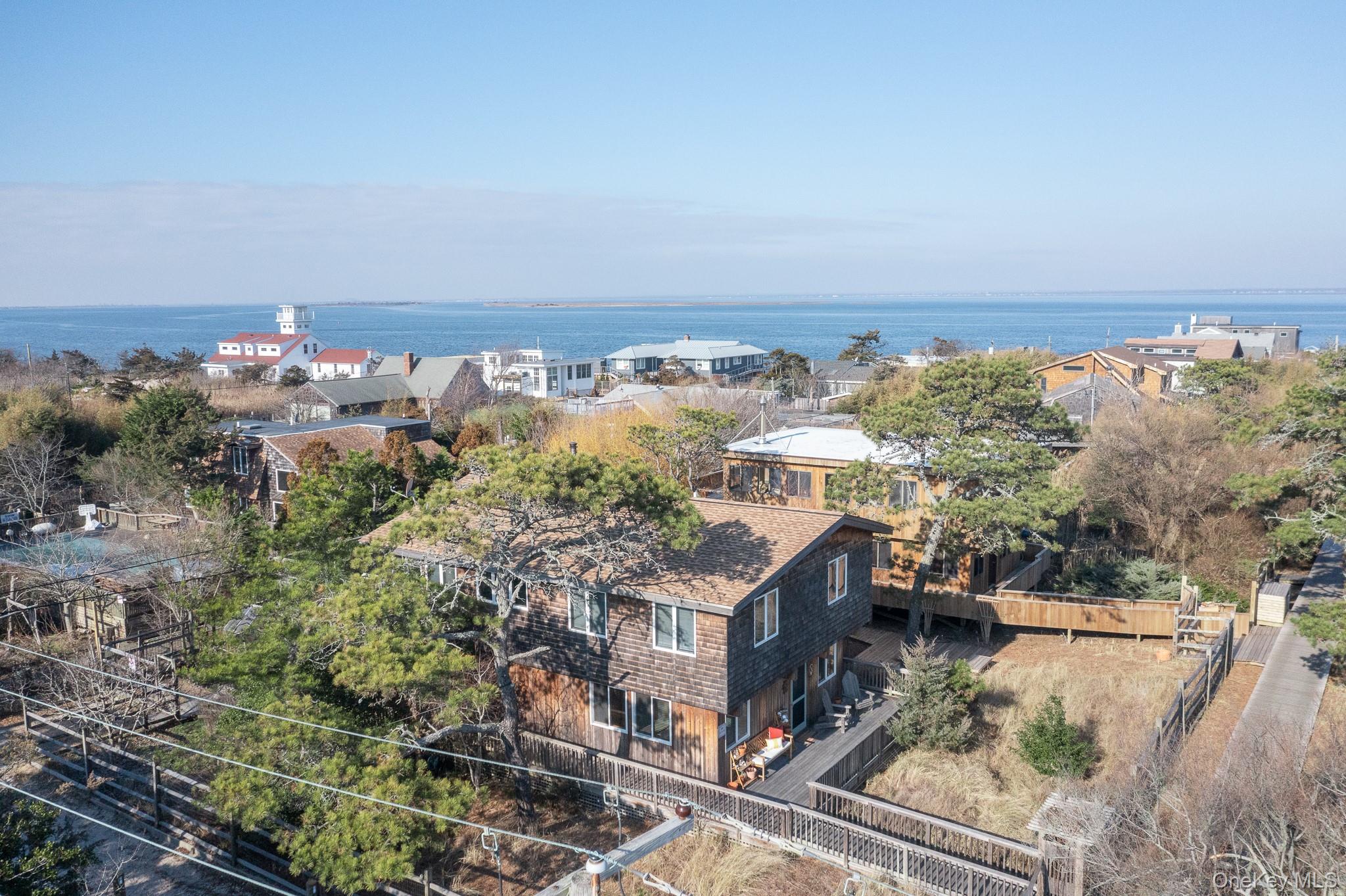 100 Clipper Roadway, Corneille Estates, NY 11770