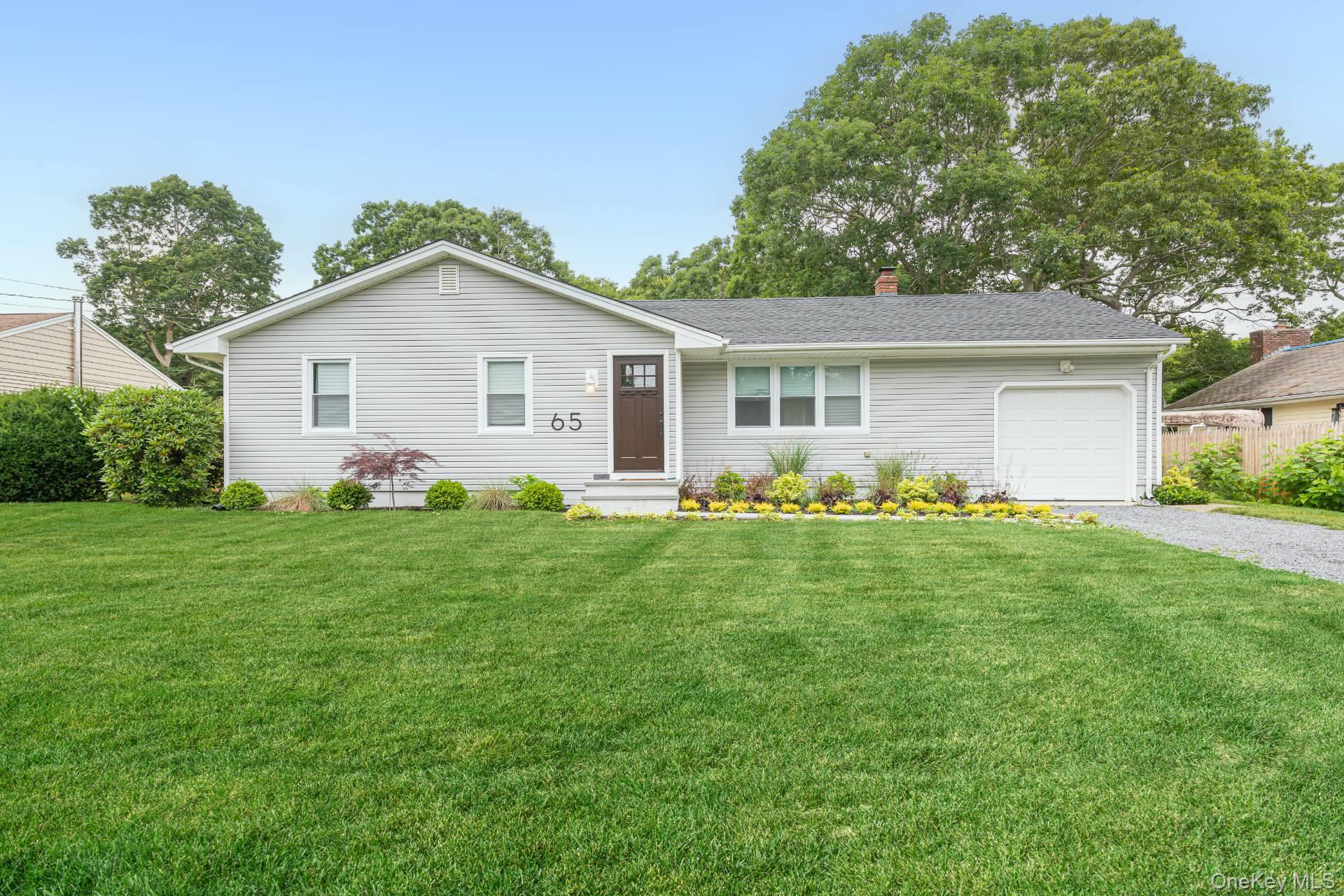 65 School Street, Hampton Bays, NY 11946