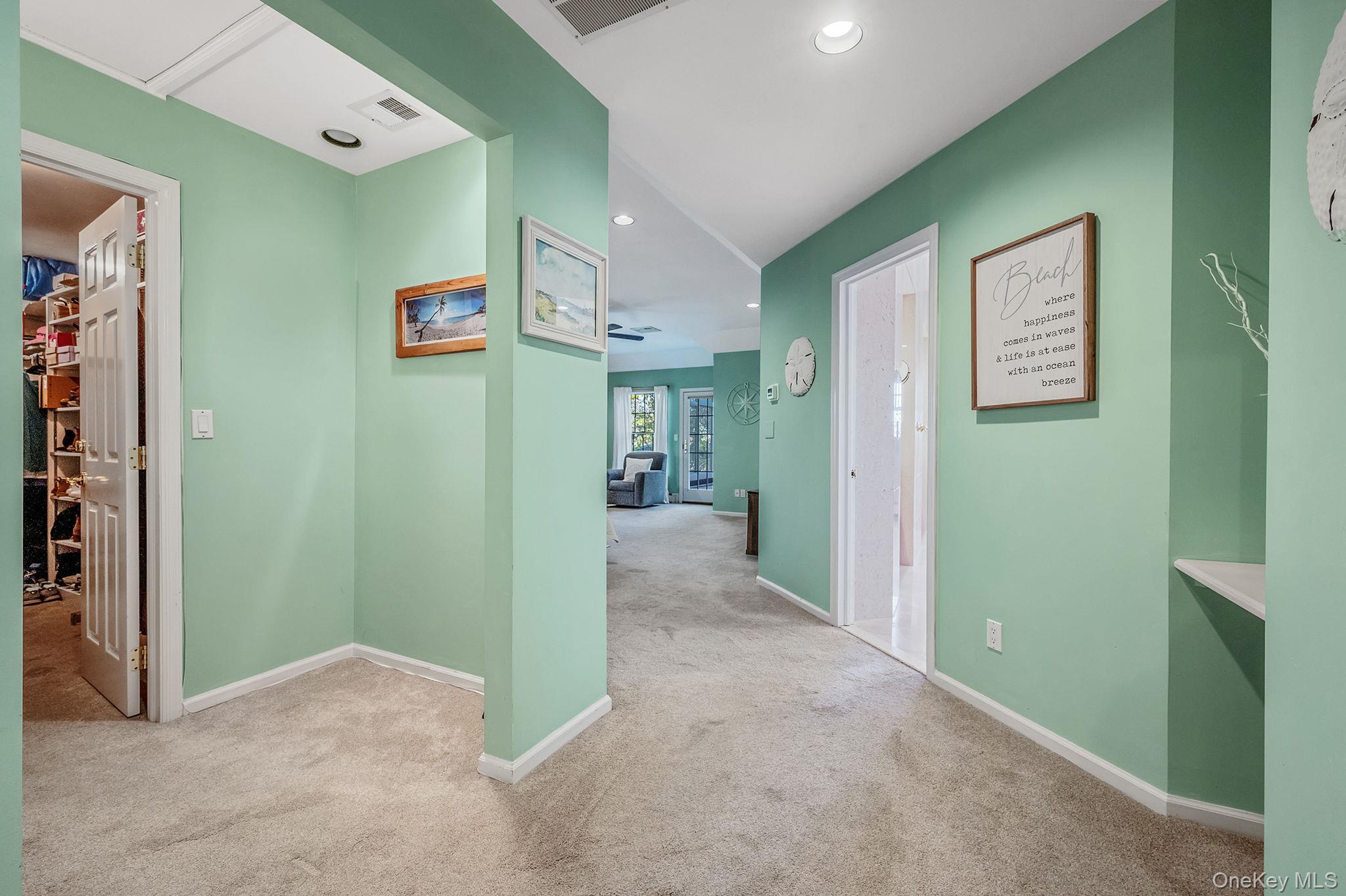 15 Riviera Court, Great River, NY 11739