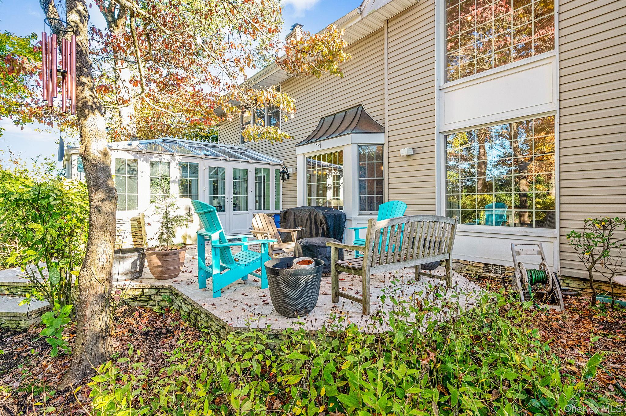 15 Riviera Court, Great River, NY 11739