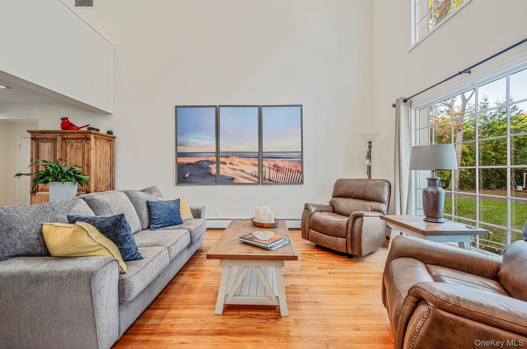 15 Riviera Court, Great River, NY 11739