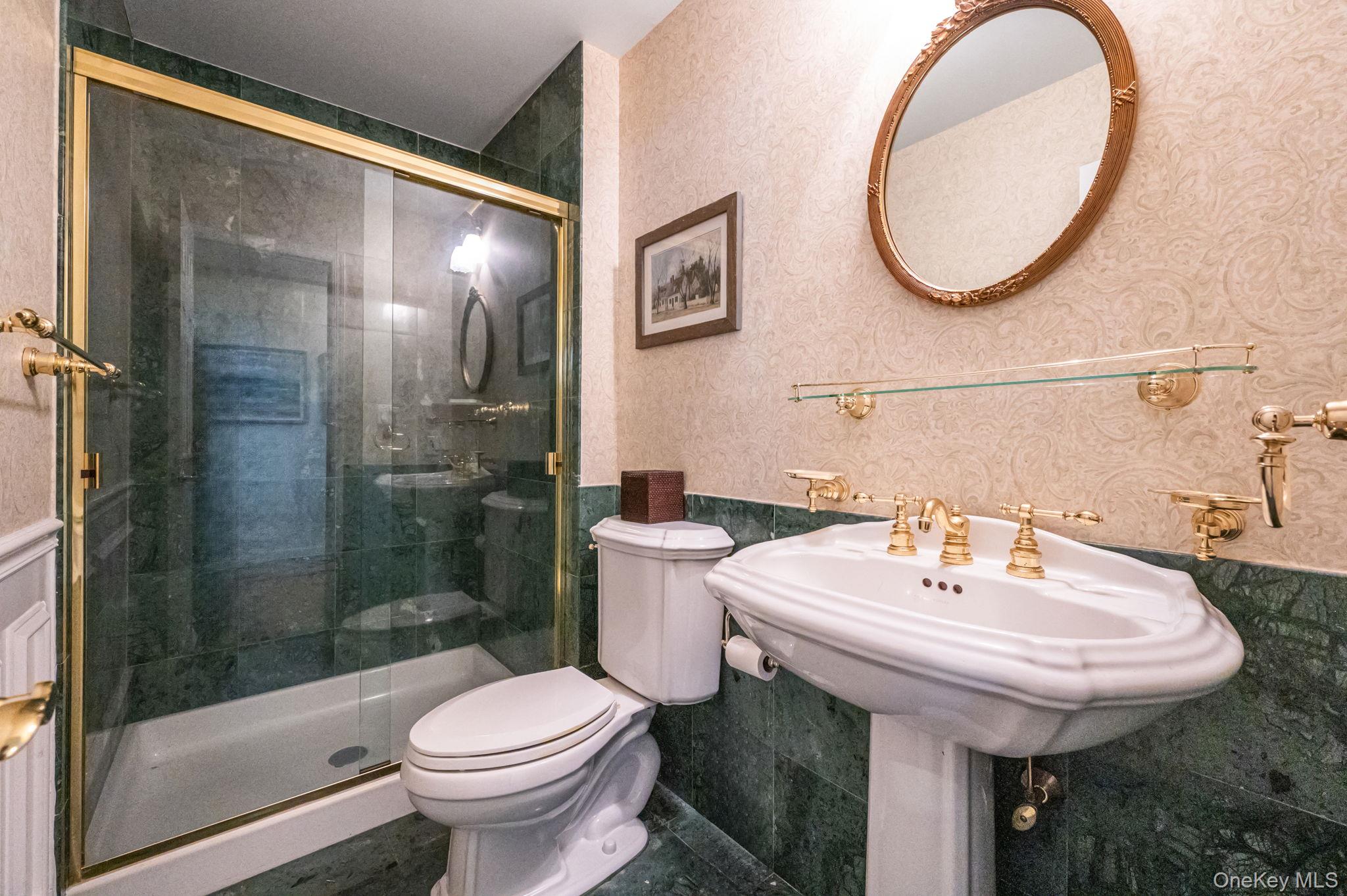 15 Riviera Court, Great River, NY 11739