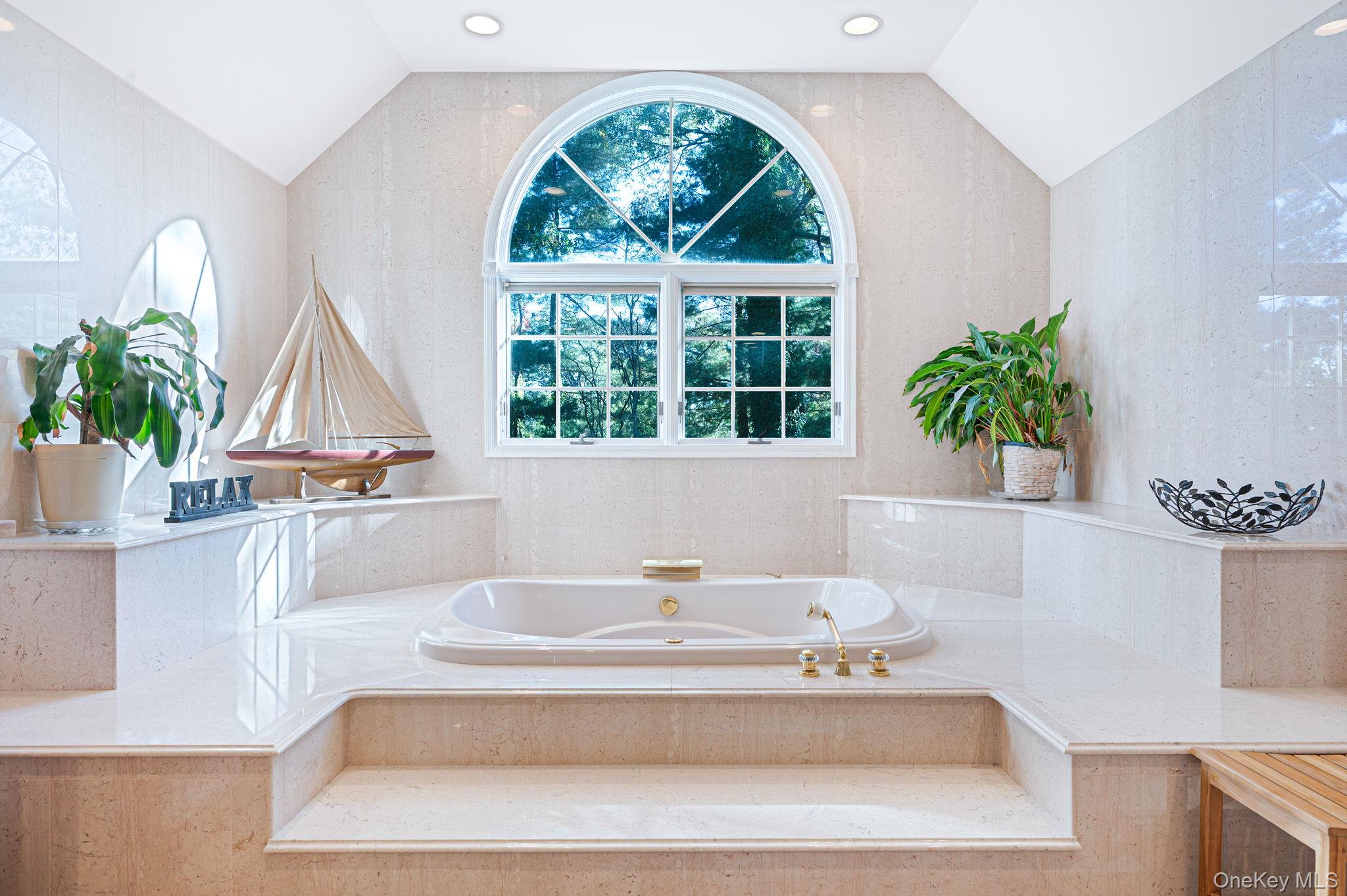 15 Riviera Court, Great River, NY 11739