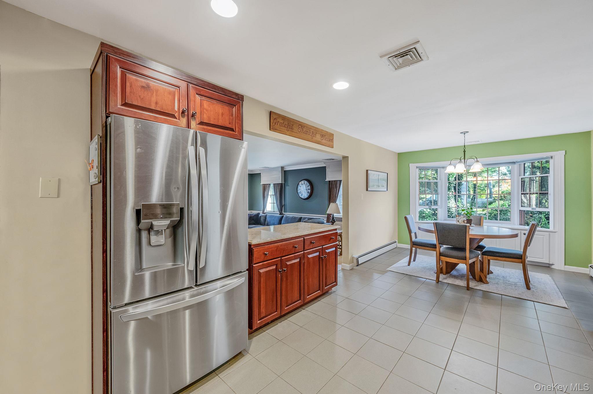 15 Riviera Court, Great River, NY 11739