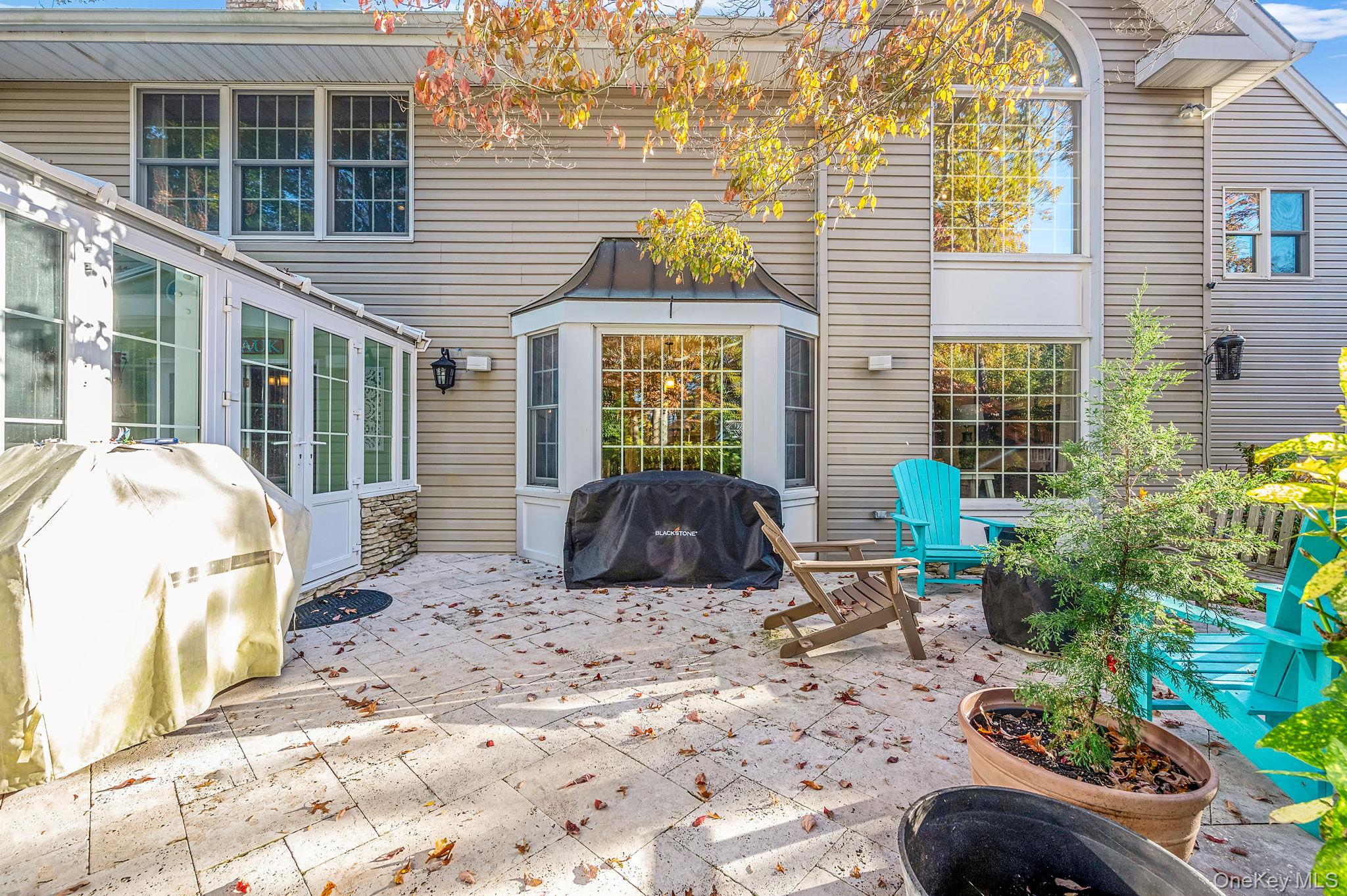 15 Riviera Court, Great River, NY 11739