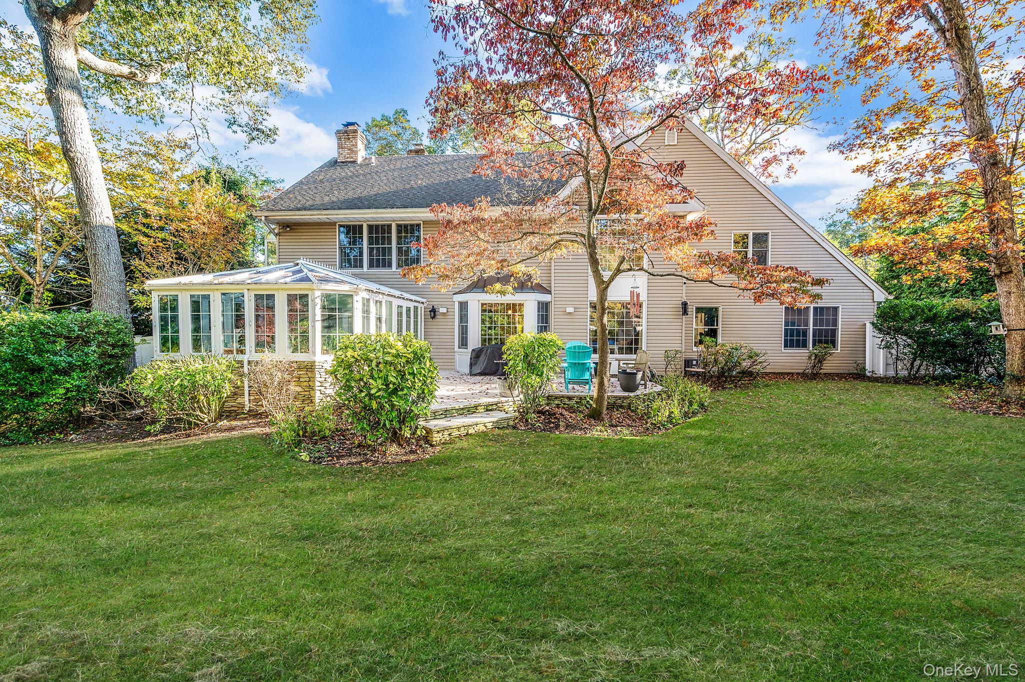 15 Riviera Court, Great River, NY 11739