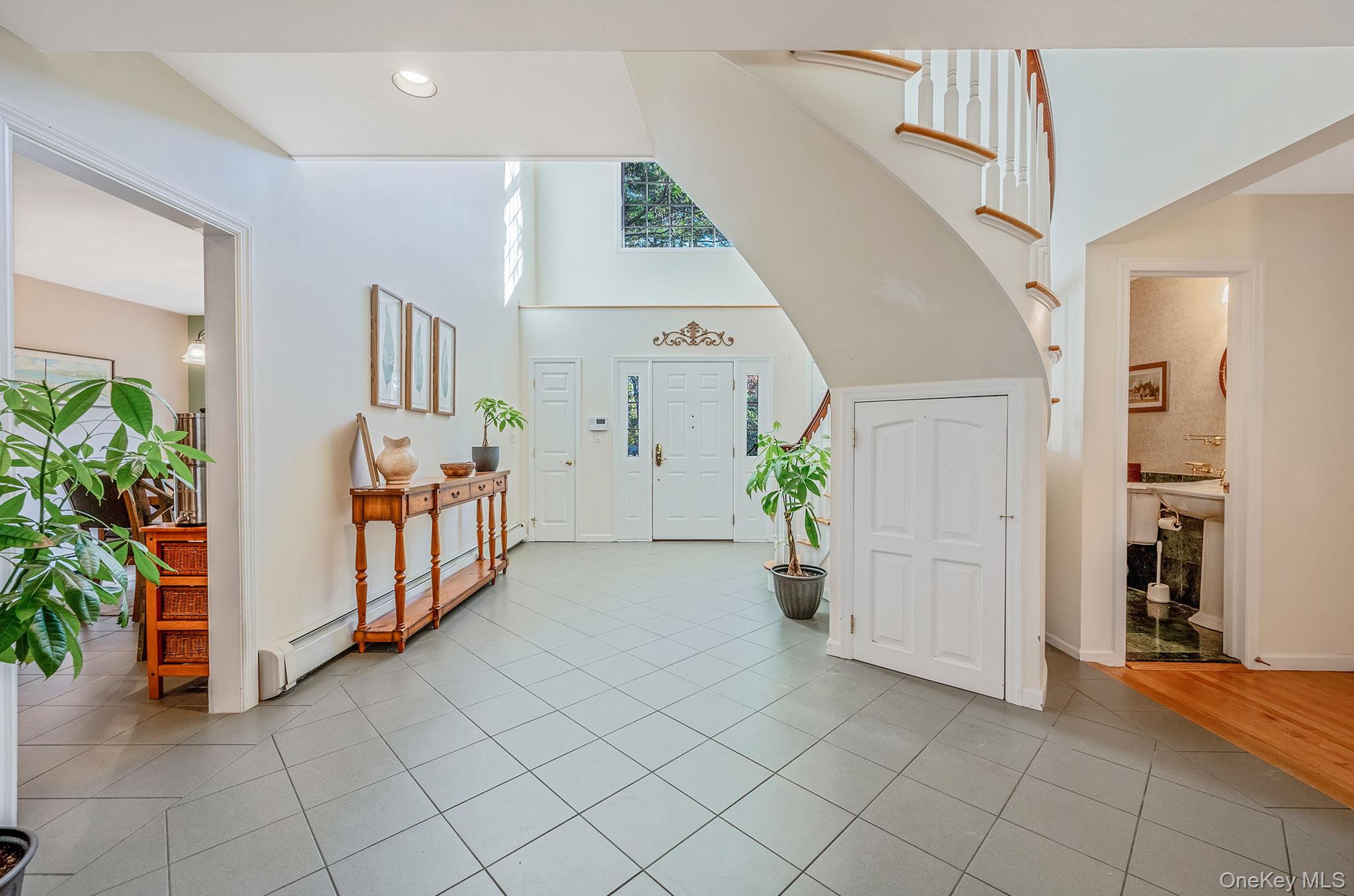 15 Riviera Court, Great River, NY 11739