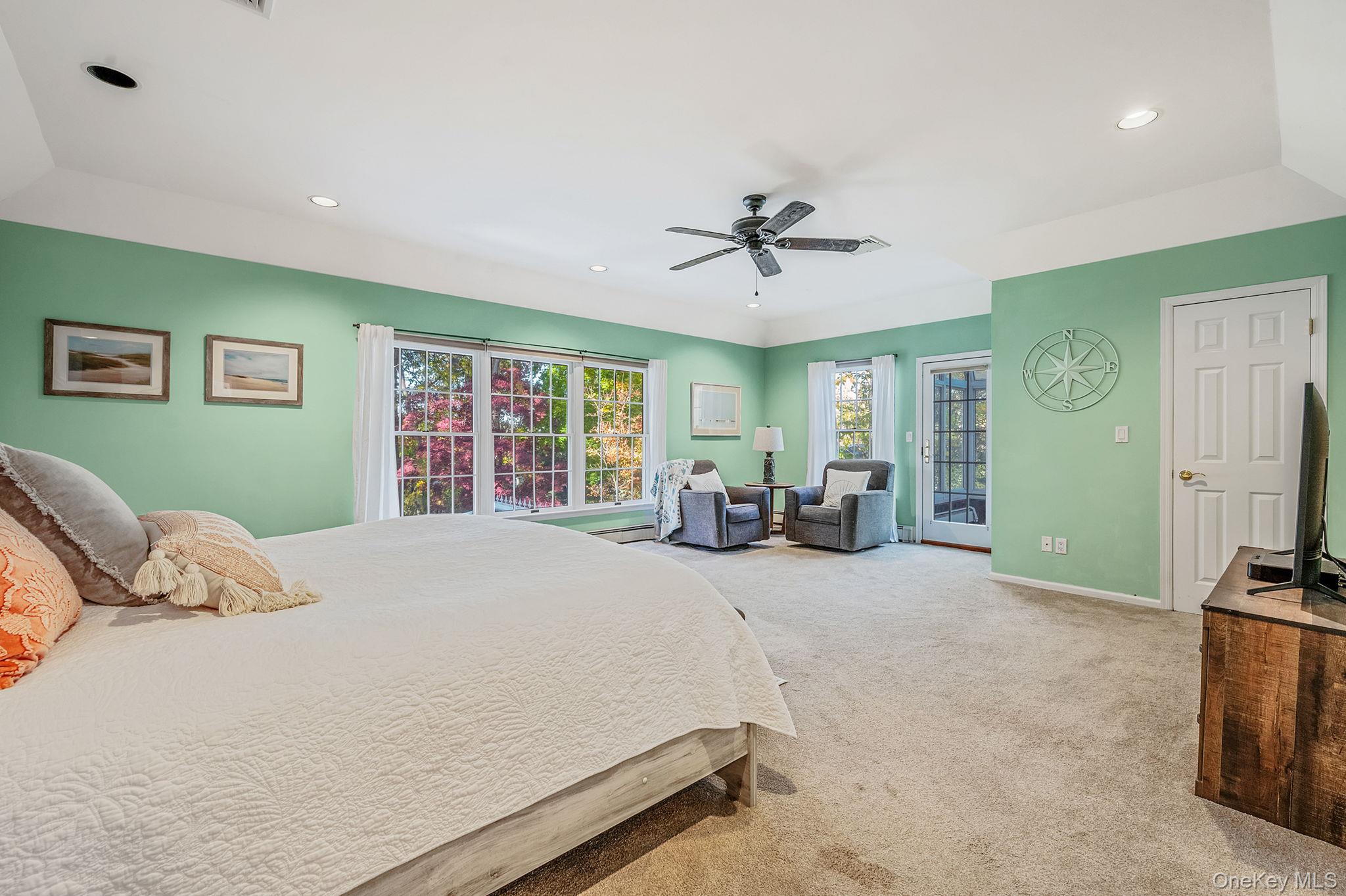 15 Riviera Court, Great River, NY 11739