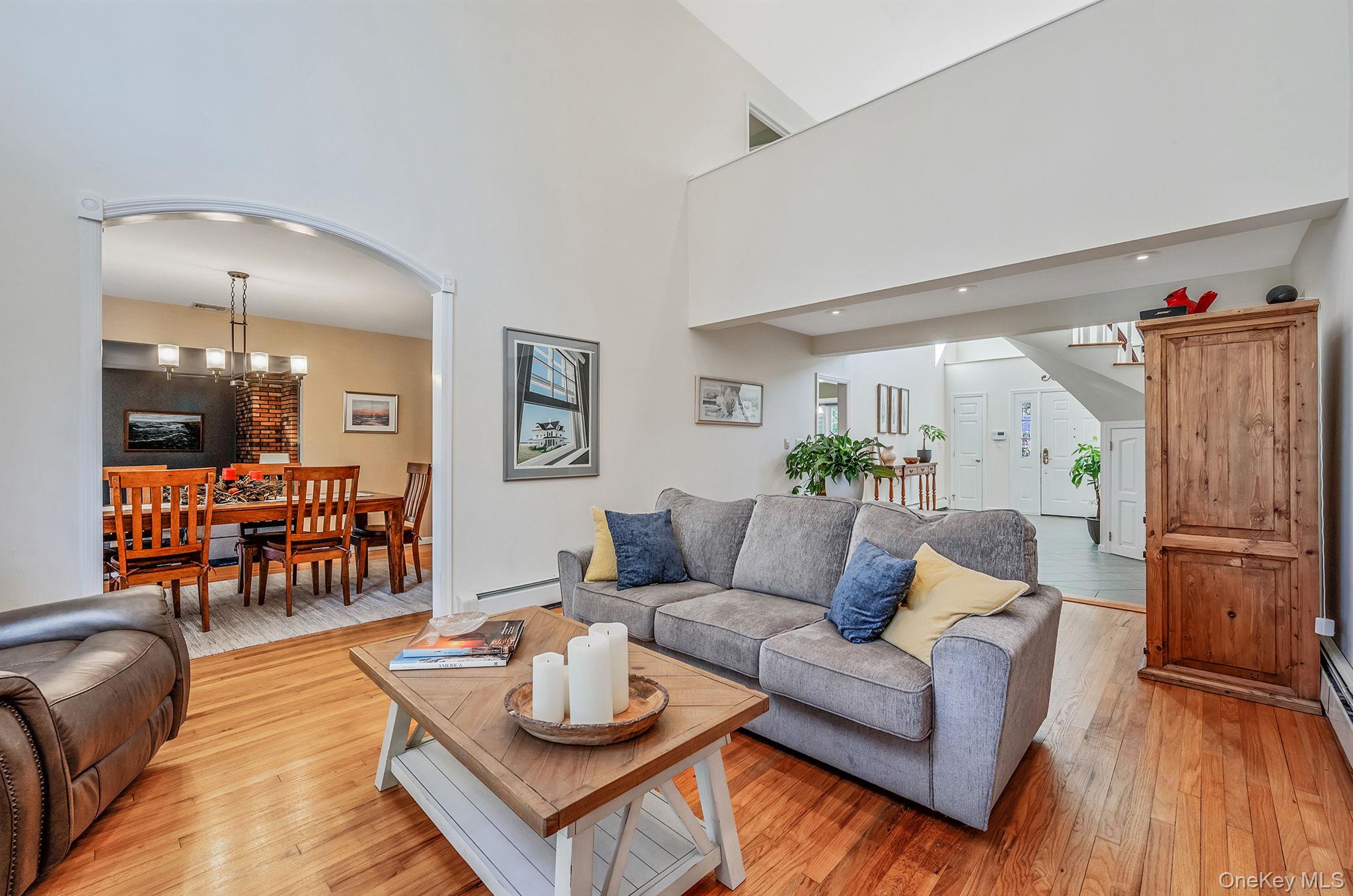 15 Riviera Court, Great River, NY 11739