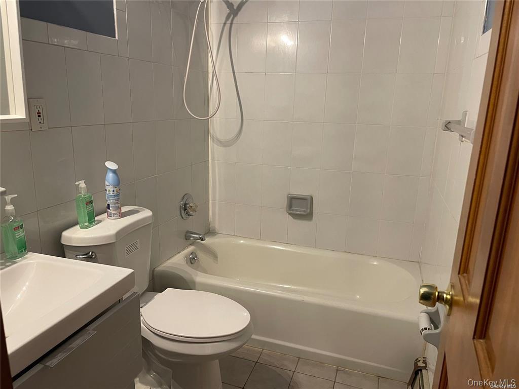 344 Jericho Turnpike, Floral Park, NY 11001