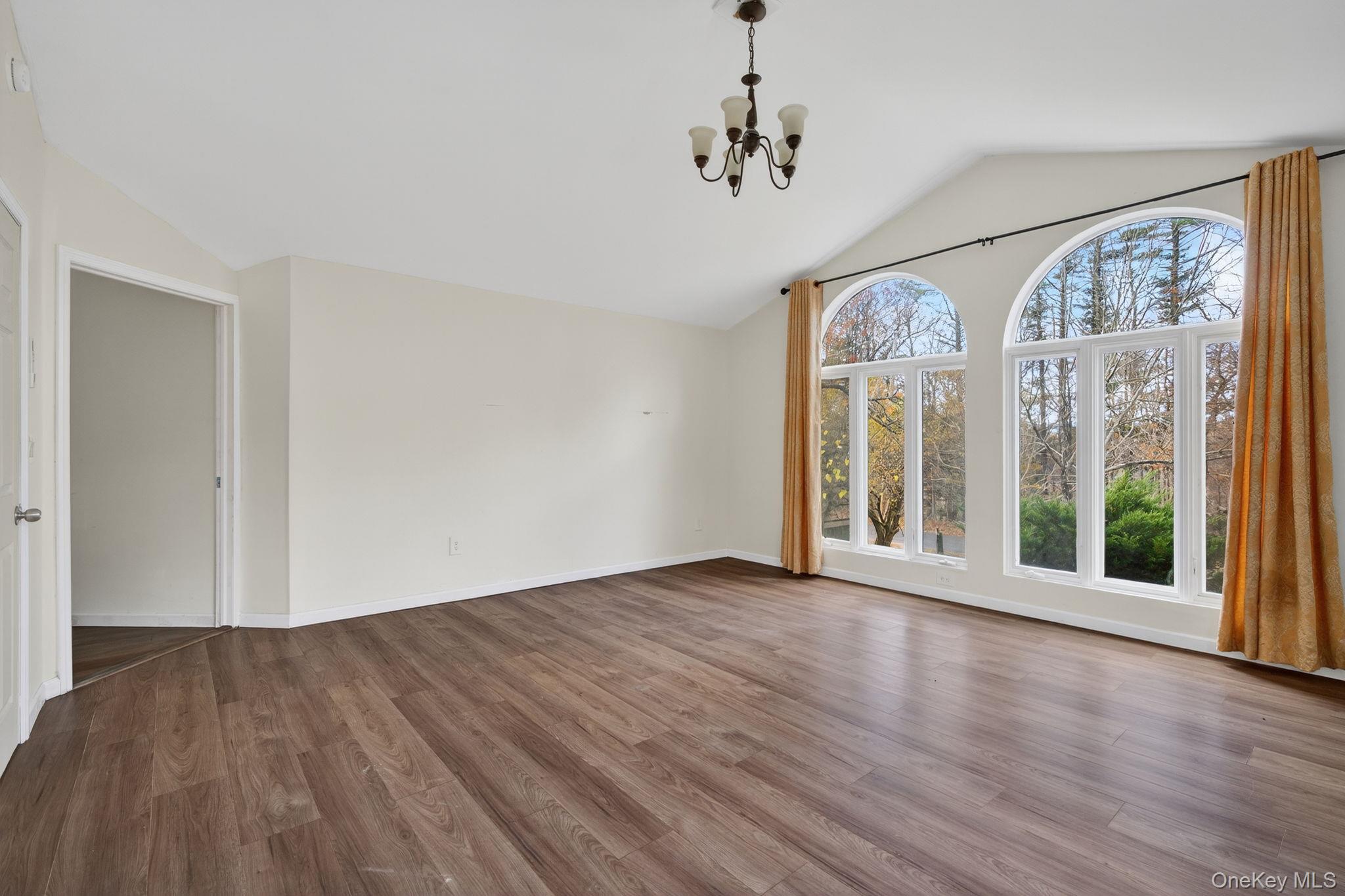 356 Old Stage Road, Saugerties, NY 12477