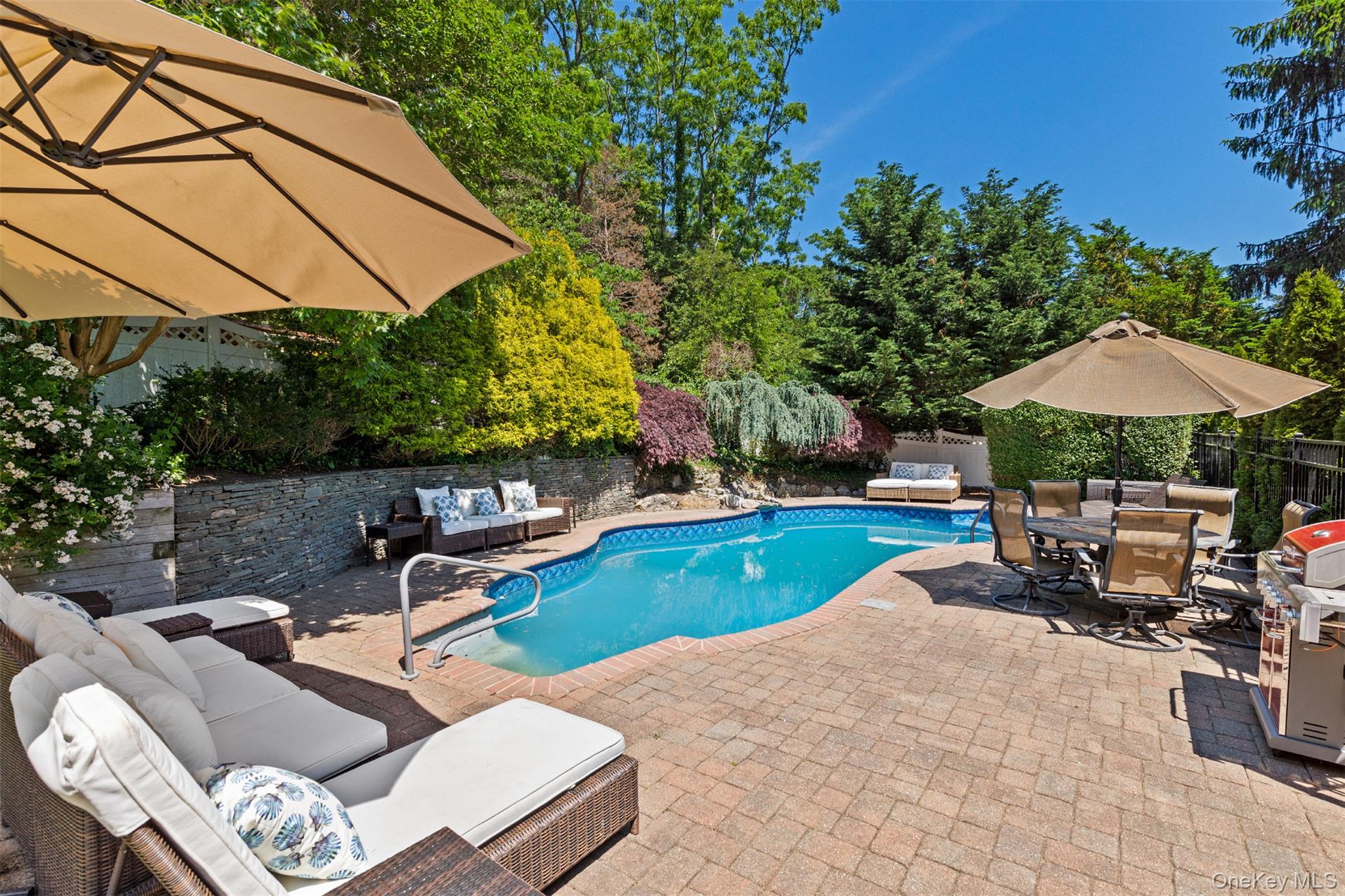 345 Colonial Road, Southold, NY 11971