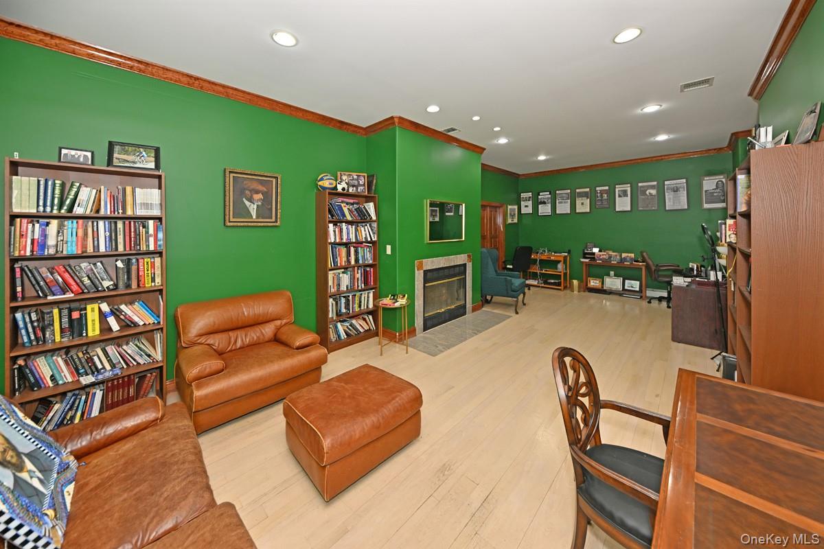 27 Sky Meadow Road, Suffern, NY 10901