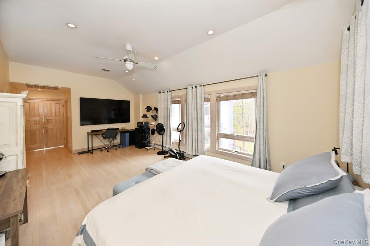 27 Sky Meadow Road, Suffern, NY 10901