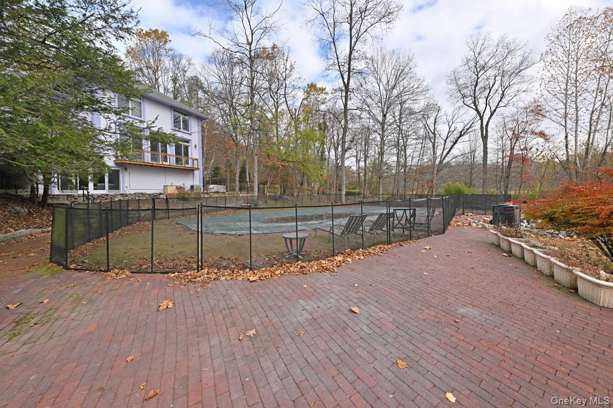 27 Sky Meadow Road, Suffern, NY 10901