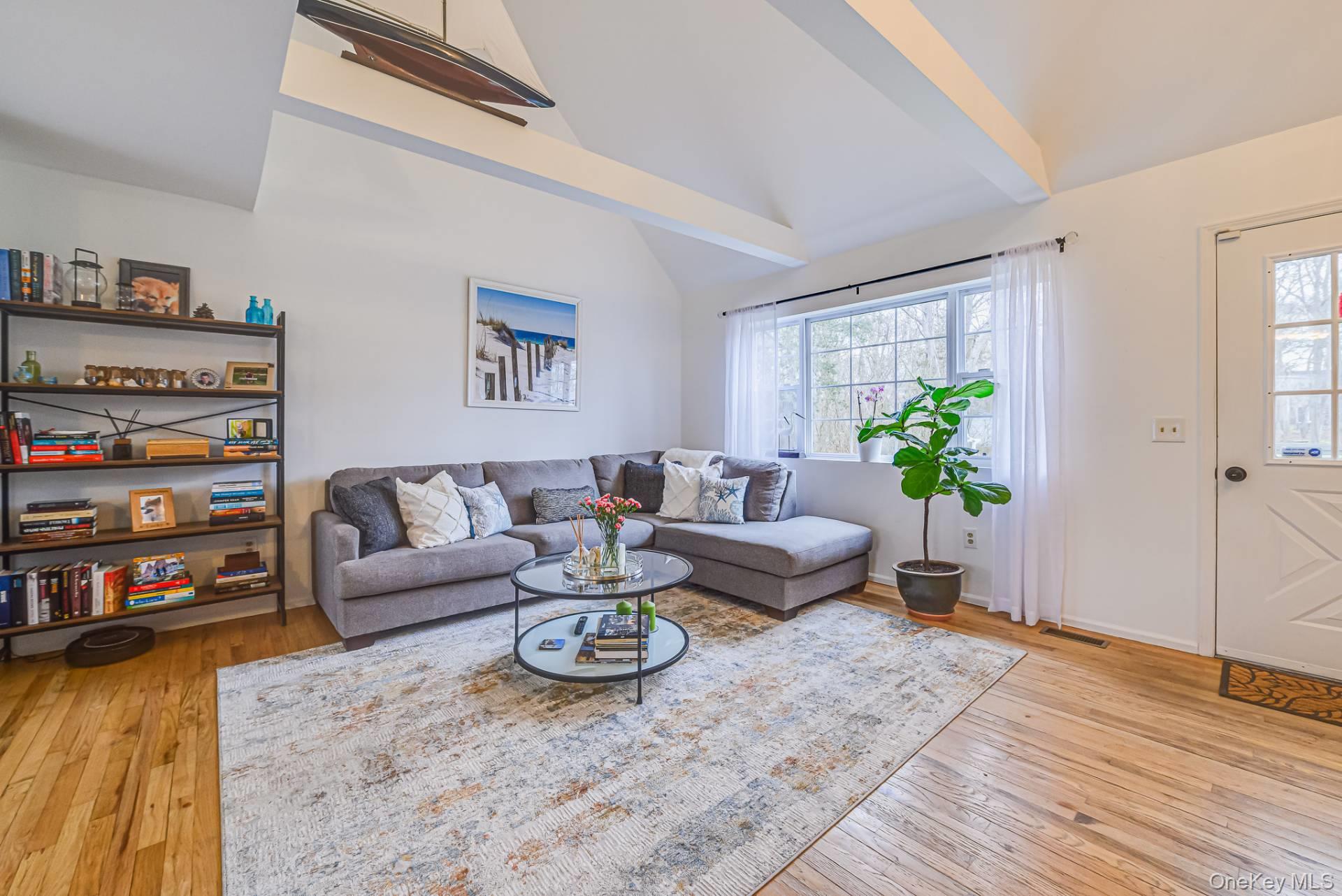 71 Hampton Road, Hampton Bays, NY 11946