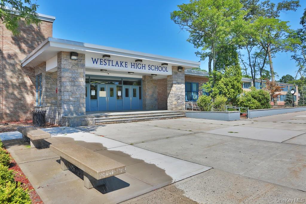 49 Nanny Hagen Road, Thornwood, NY 10594