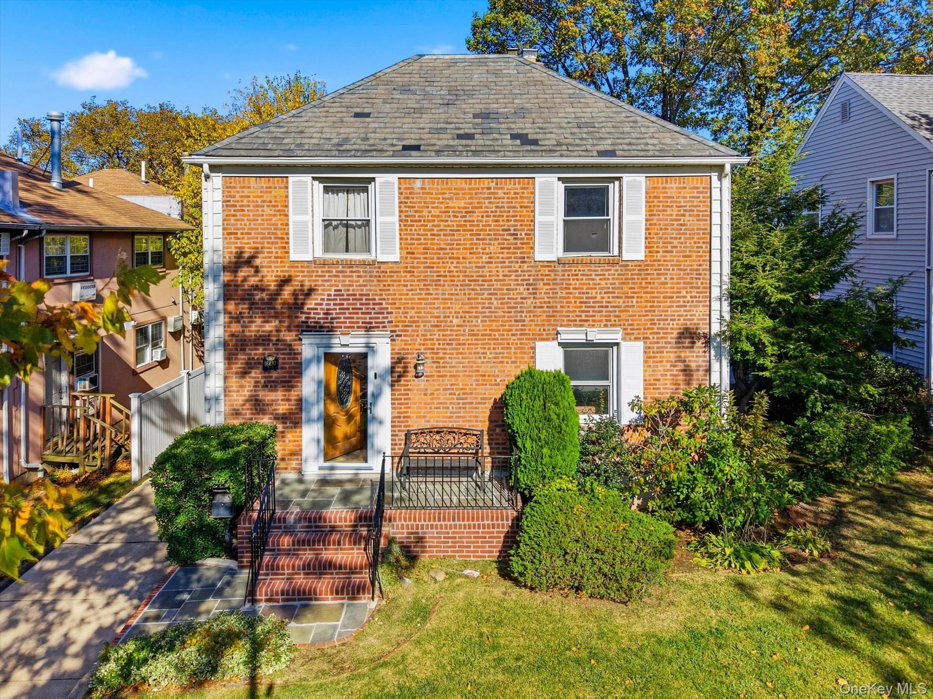 164-37 Grand Central Parkway, Hillcrest (Queens), NY 11432