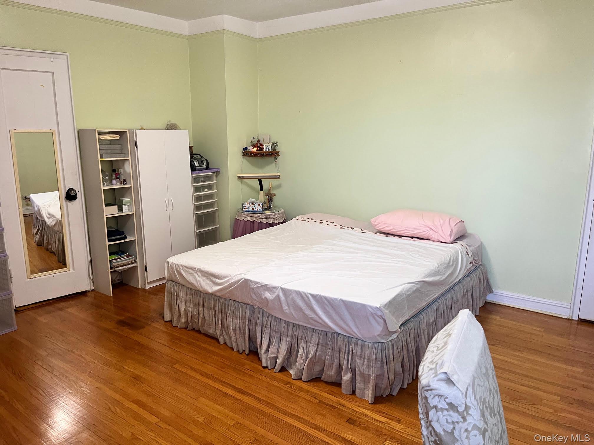 84-49 168th Street # 2B, Jamaica Hills, NY 11432