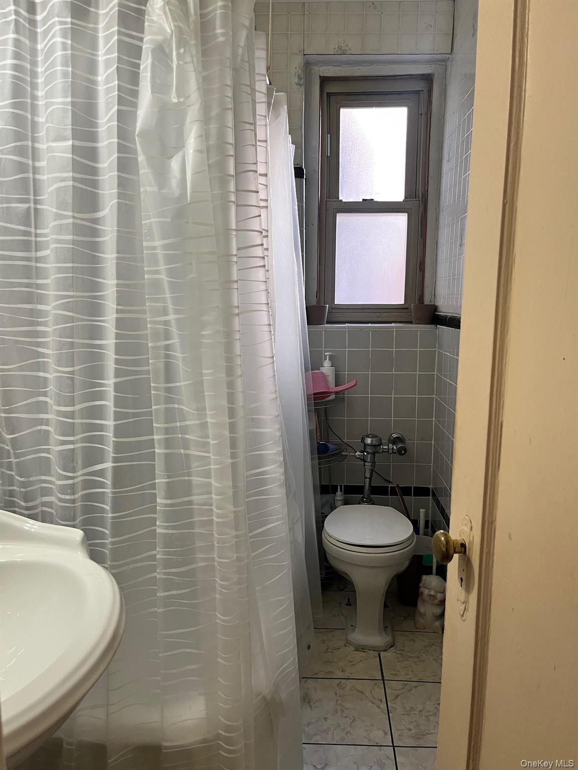 84-49 168th Street # 2B, Jamaica Hills, NY 11432