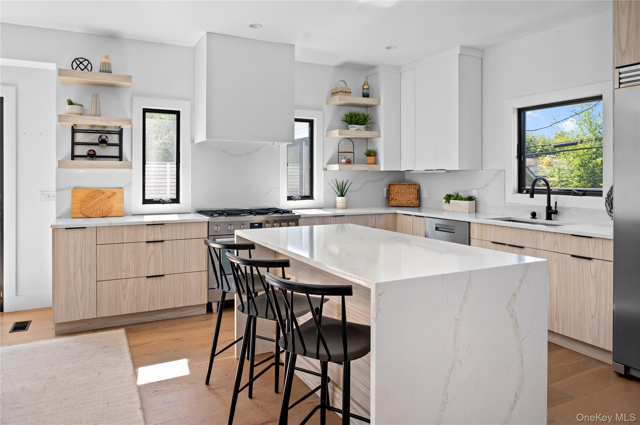 31 Atlantic Avenue, Seaview, NY 11770