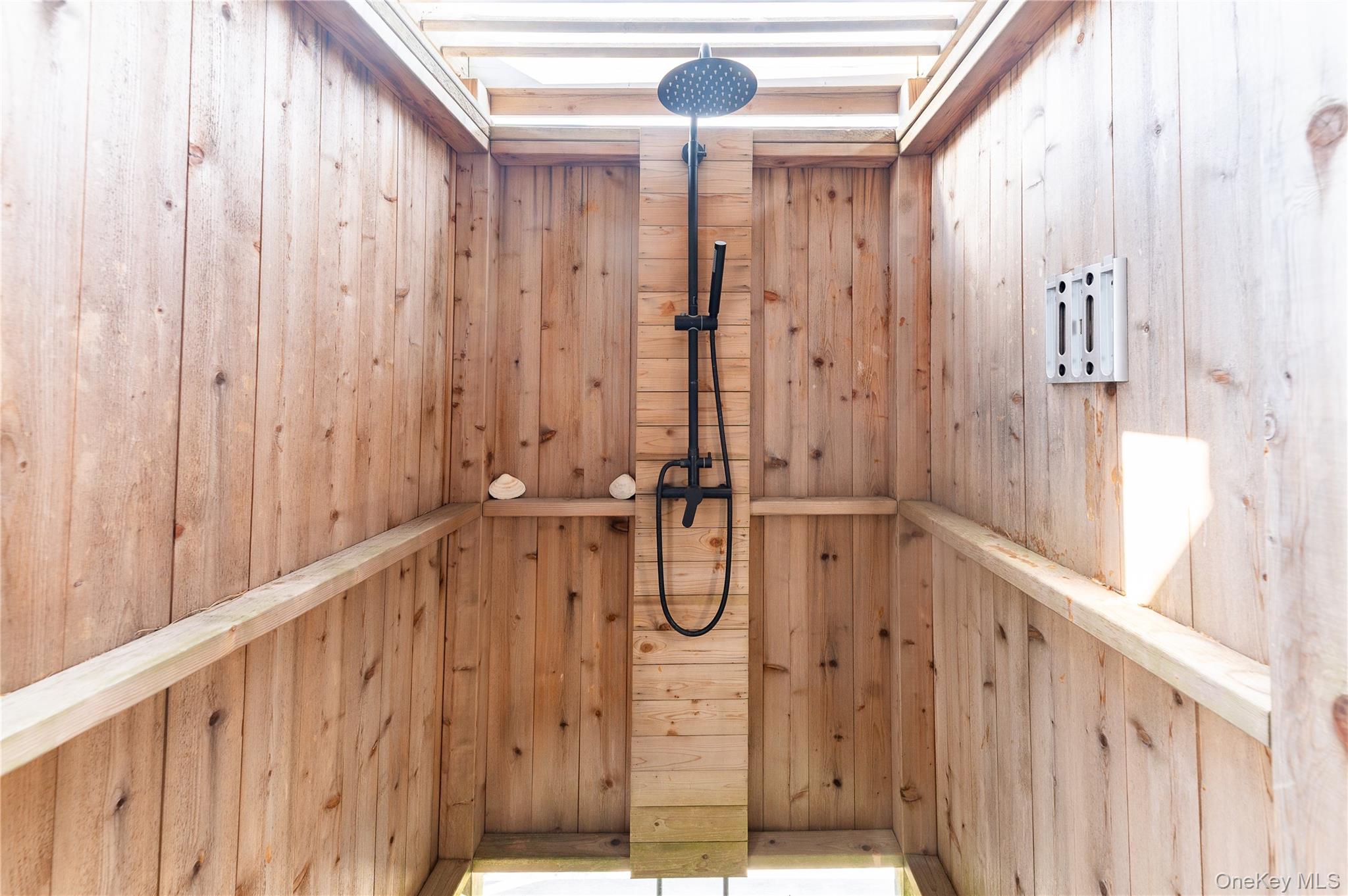 31 Atlantic Avenue, Seaview, NY 11770