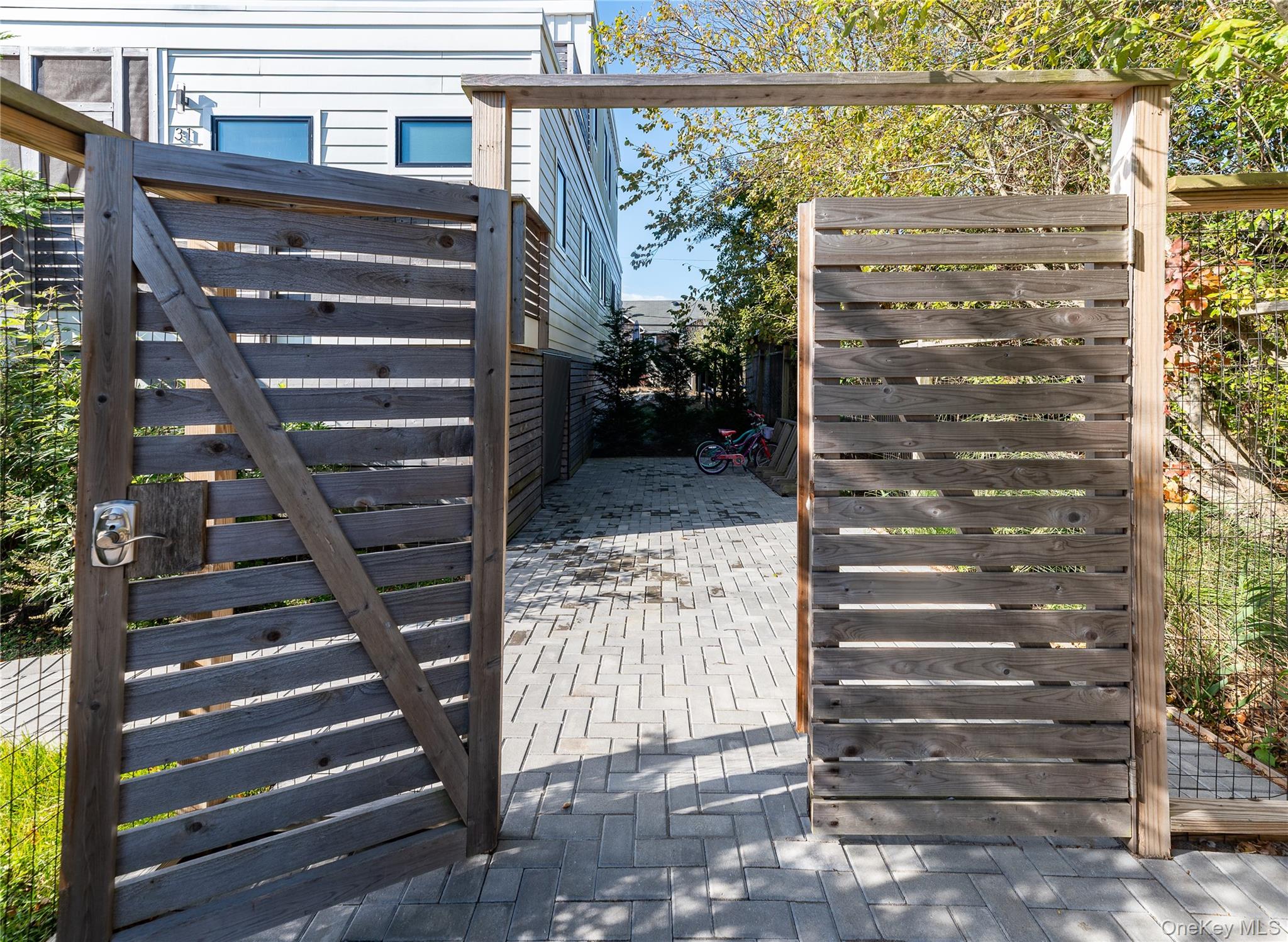 31 Atlantic Avenue, Seaview, NY 11770