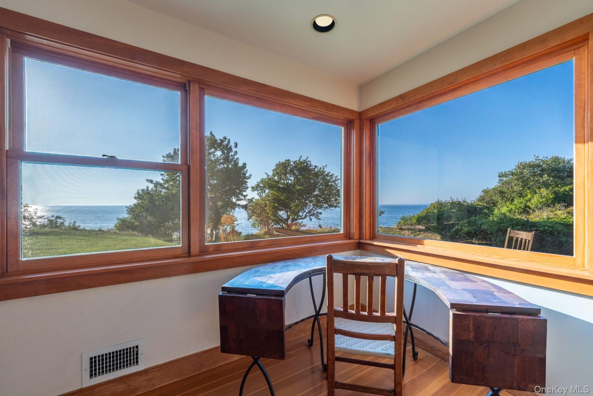 East Marion, NY 11939