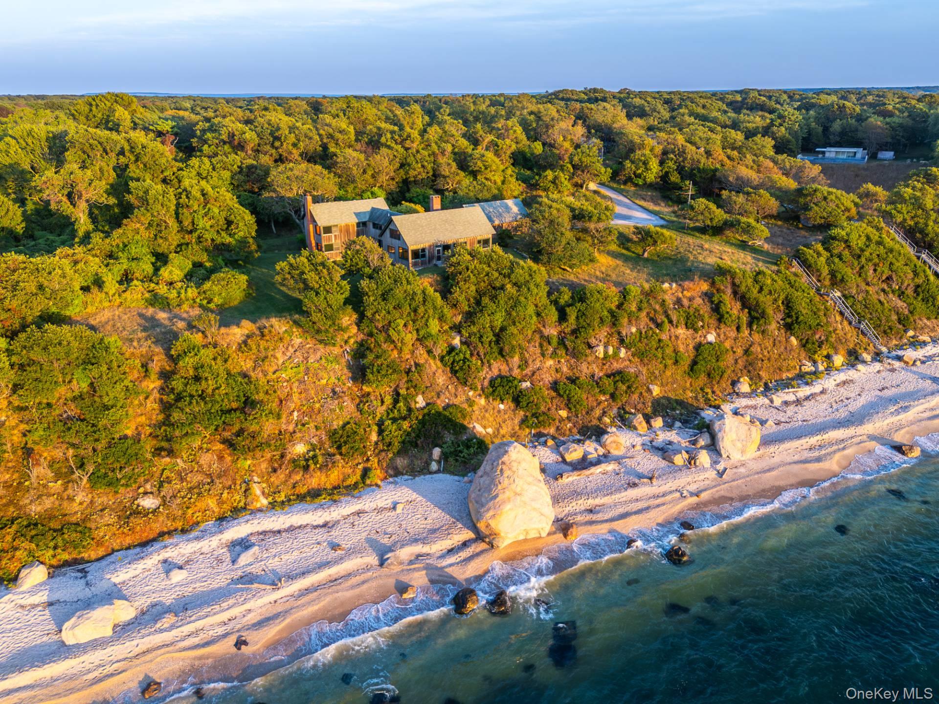 East Marion, NY 11939