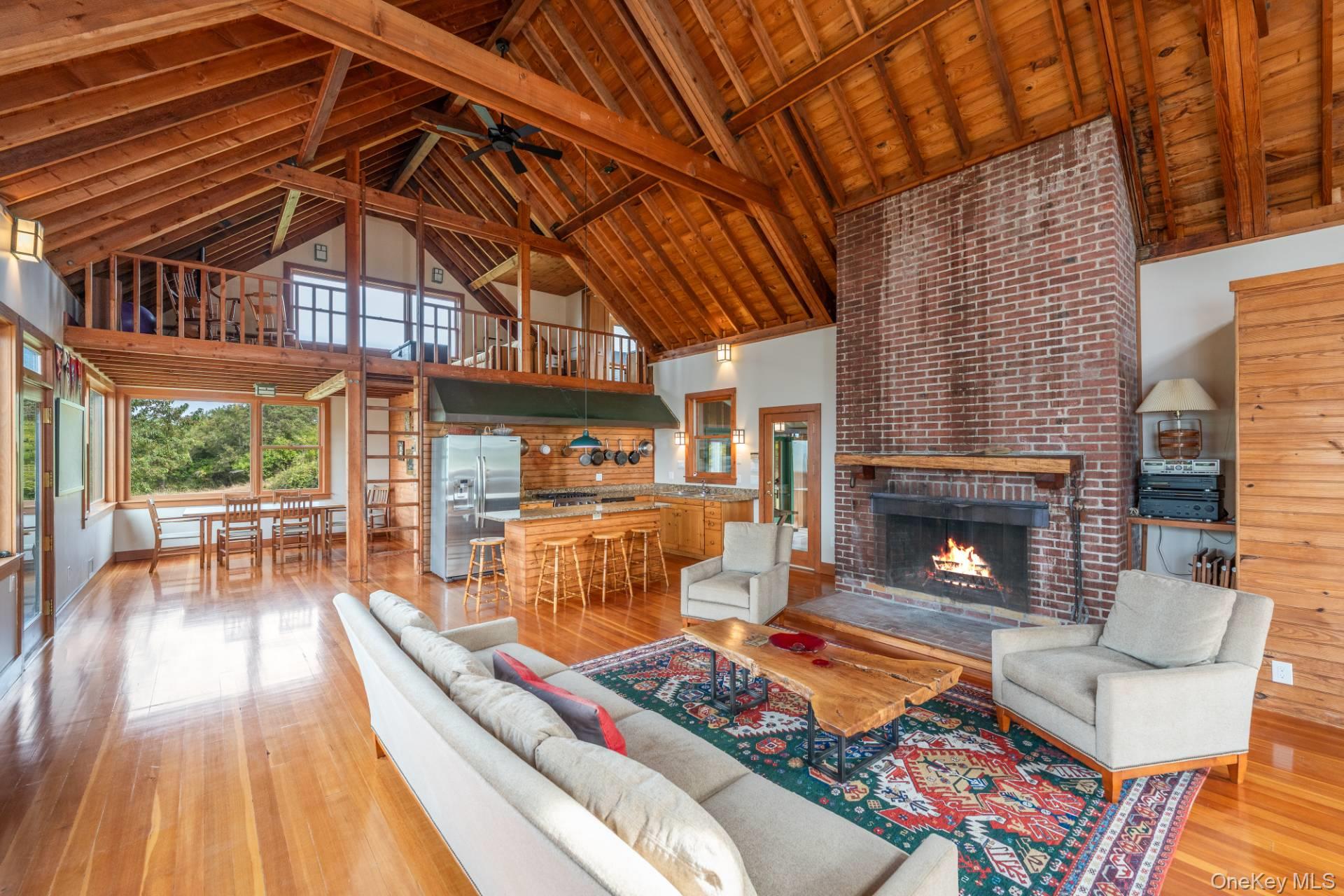 East Marion, NY 11939