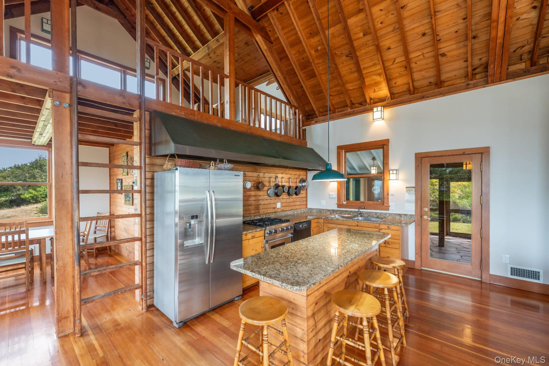 East Marion, NY 11939